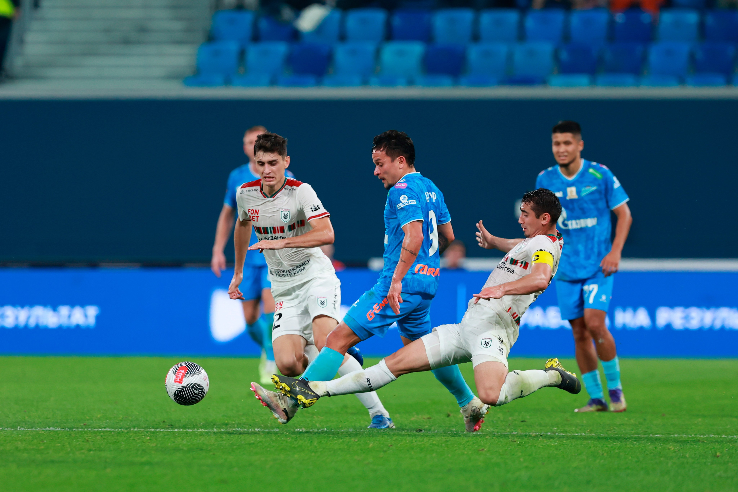 Спортивный и репортажный фотограф Антон Тереханов