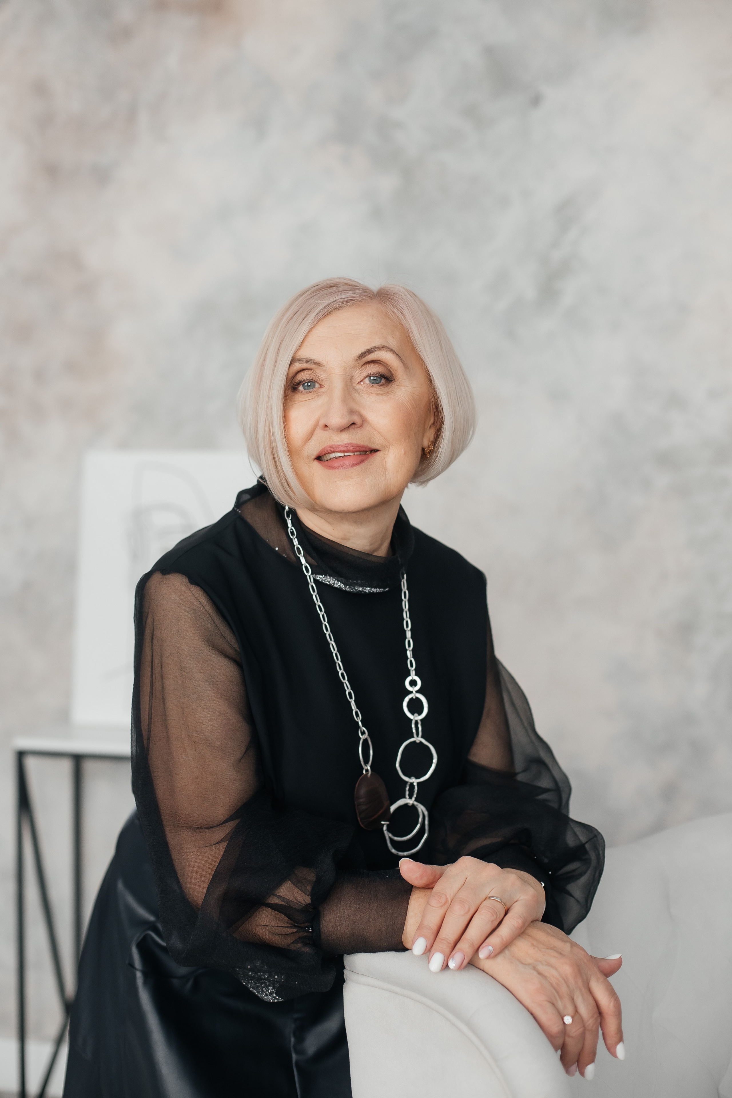 Классический портрет возрастной. Креативный и женский Фотограф Омске Наталья Лебедева