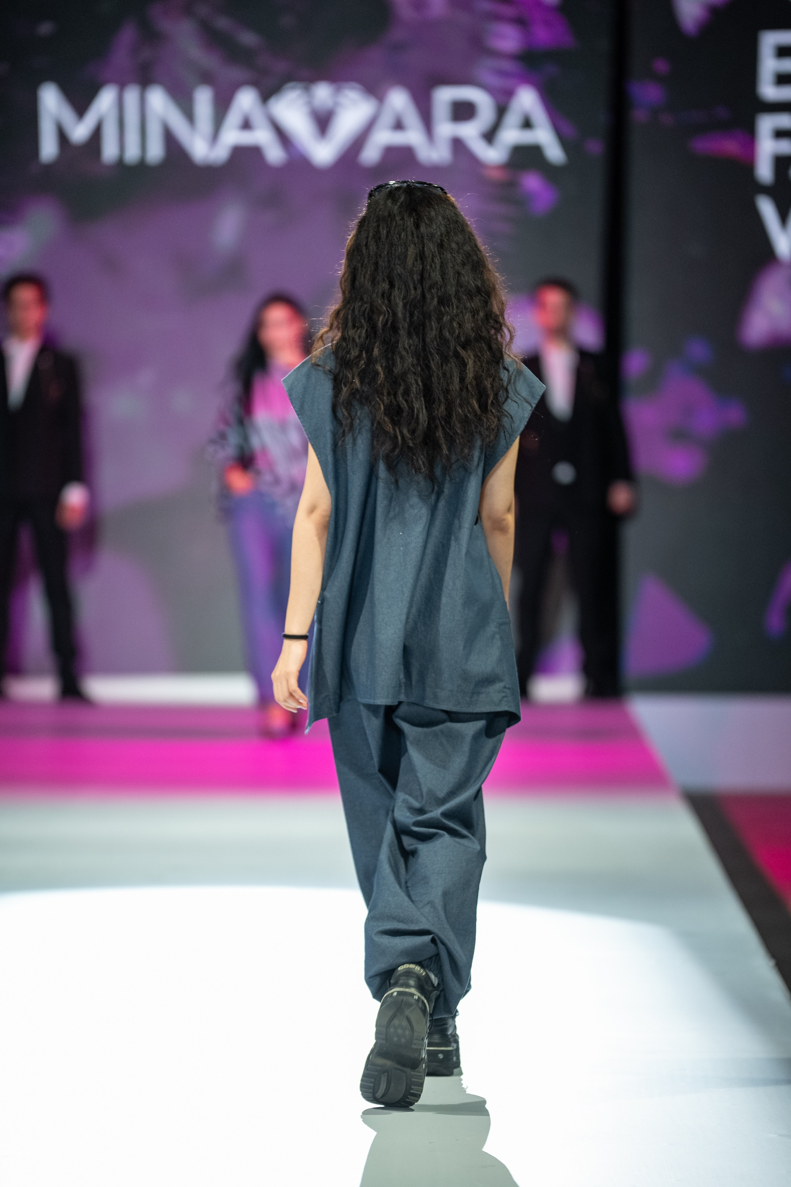 Eurasia Fashion Week Minavara. Сайт Алматинского НЮ АРТ, будуар и фэшн фотографа Дениса Карпенко