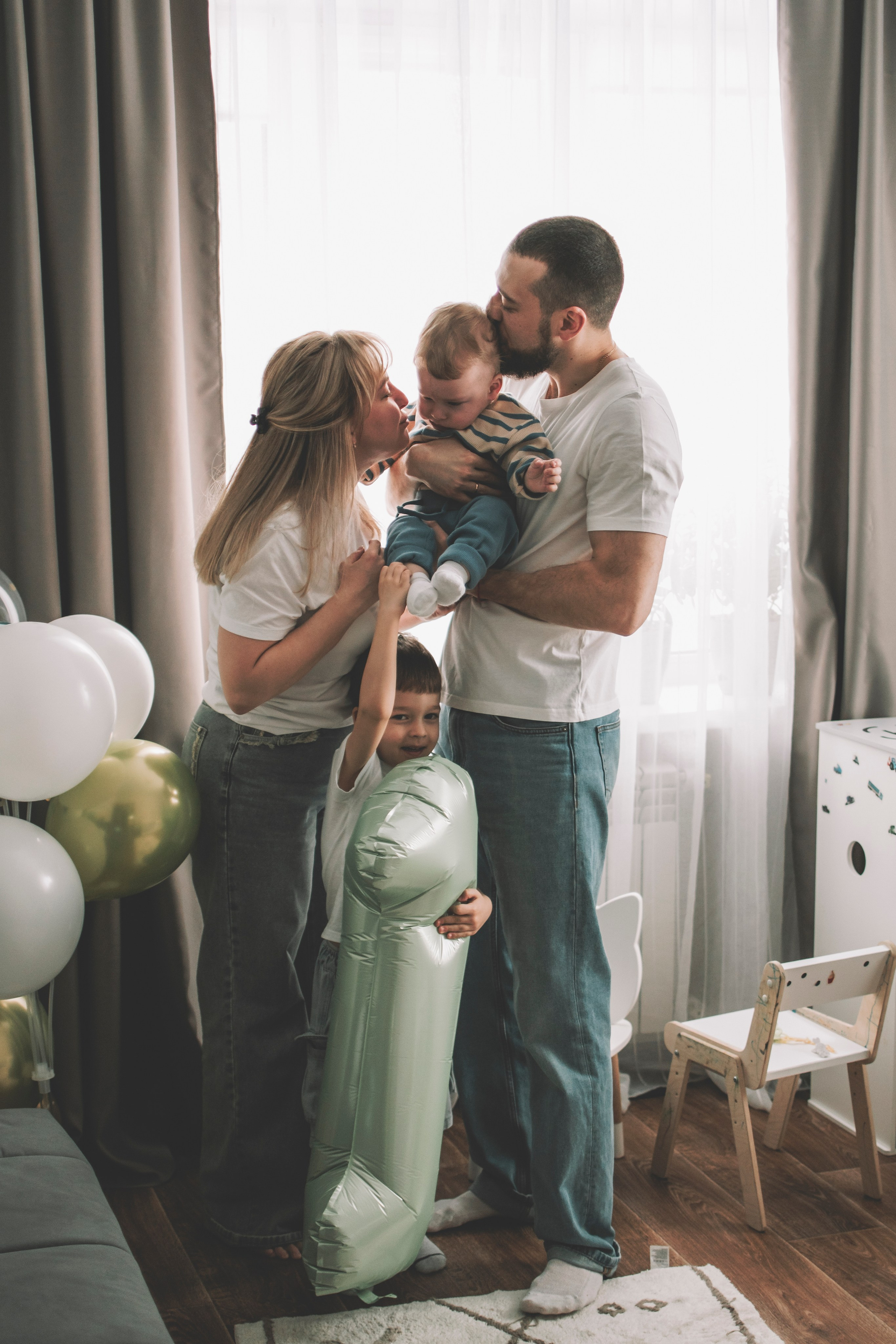 Годовасие в кругу семьи. Семейный и свадебный фотограф Губкинский и Ставрополь