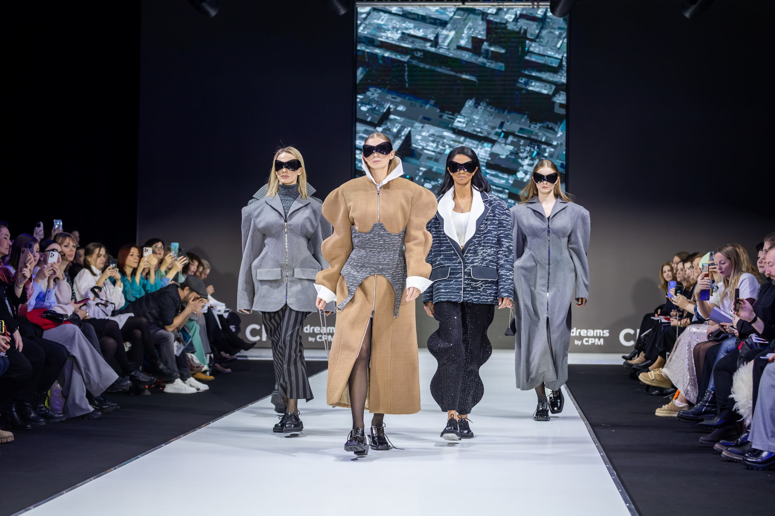 Показы моды. Фотограф Михаил Богачев