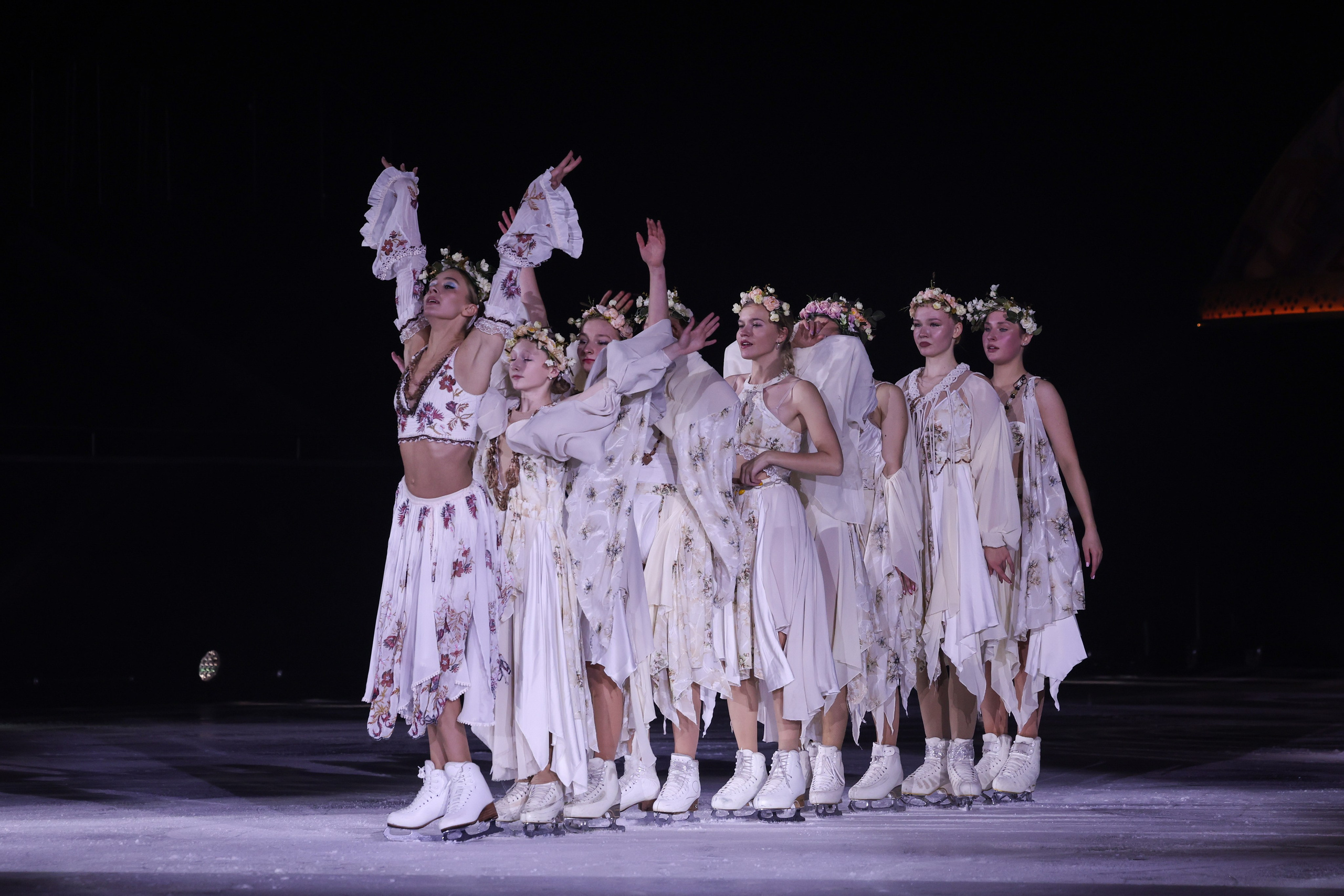 «Вечера на хуторе» ледовое шоу 25.12.2025. Спортивный и репортажный фотограф Антон Тереханов