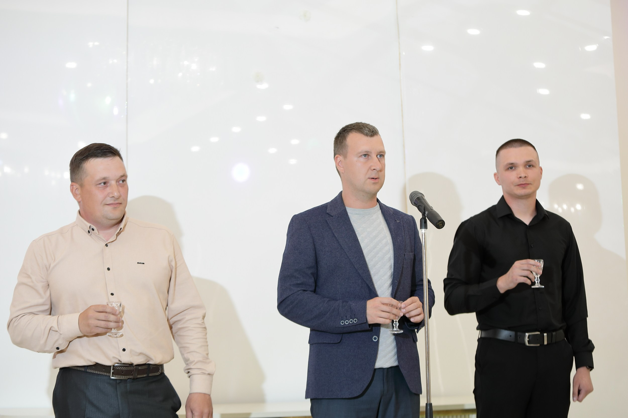 Анонс фотографий выпускников Уральского института ГПС МЧС России. Свадебный и семейный фотограф и видеограф в Екатеринбурге Полянские Тимур и Анастасия