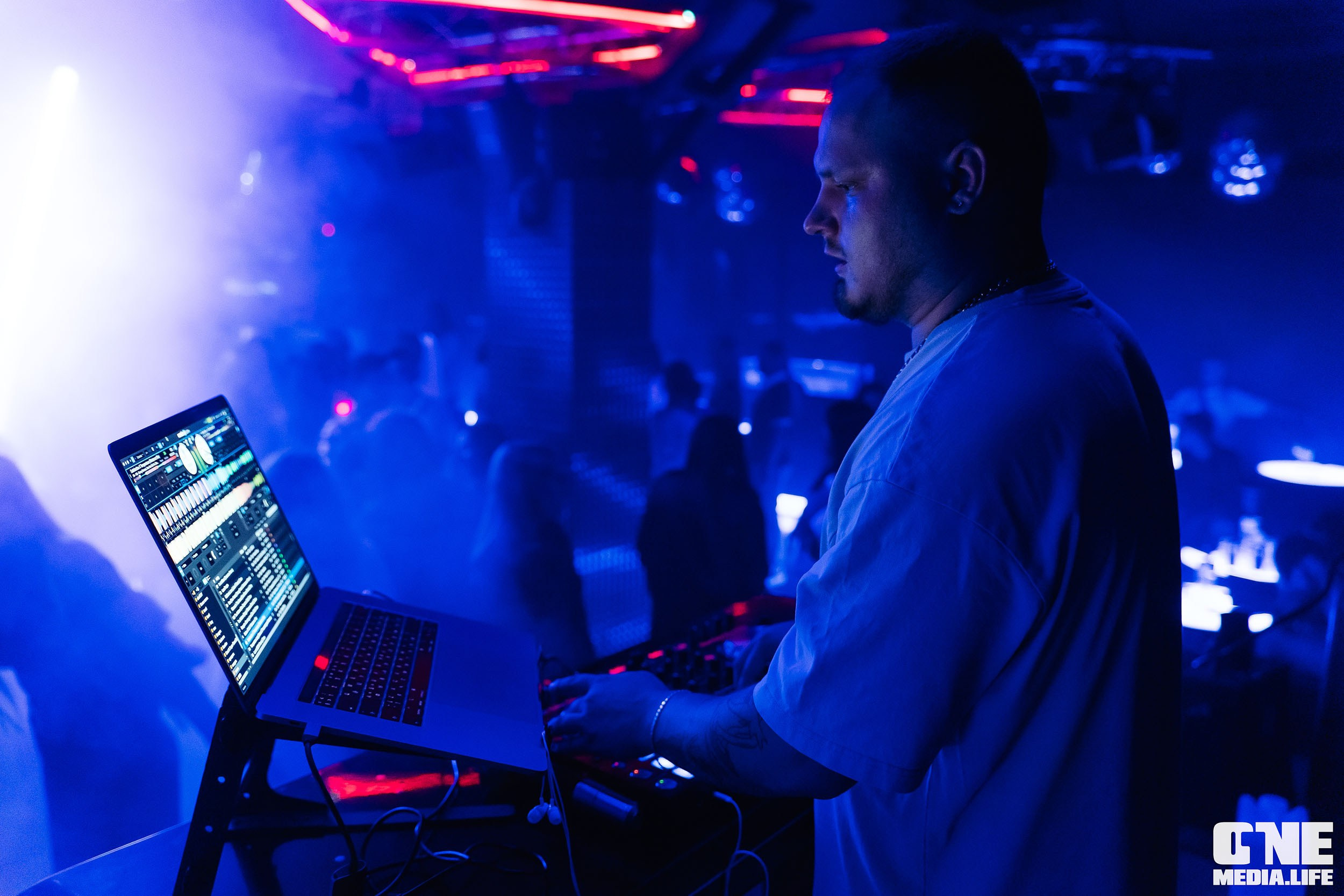 Фоторепортаж из РК Планета. One Media Life: фоторепортажи, фотоотчеты с мероприятий и заведений