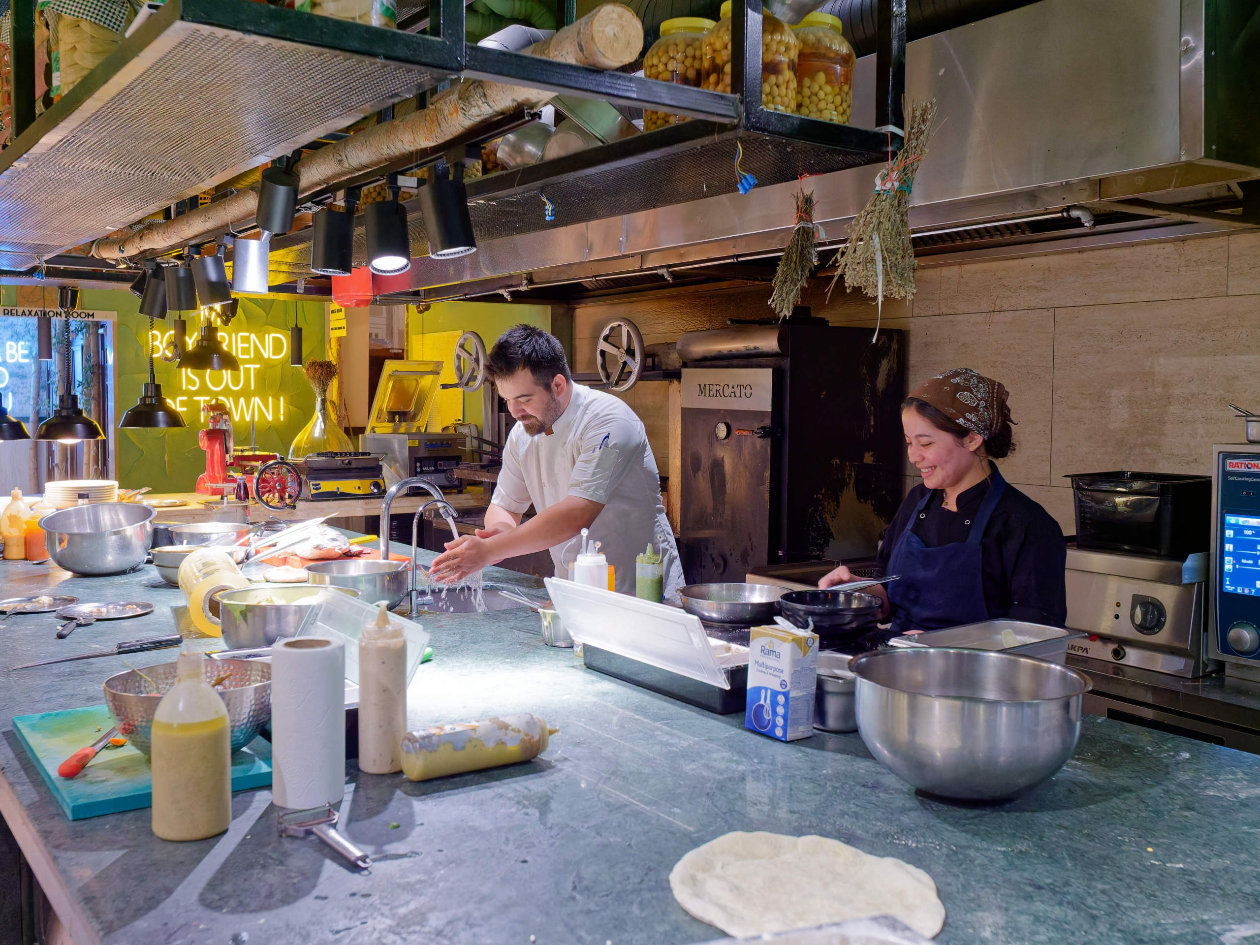 Алания 2025, внезапные портреты. Избранные фотографии