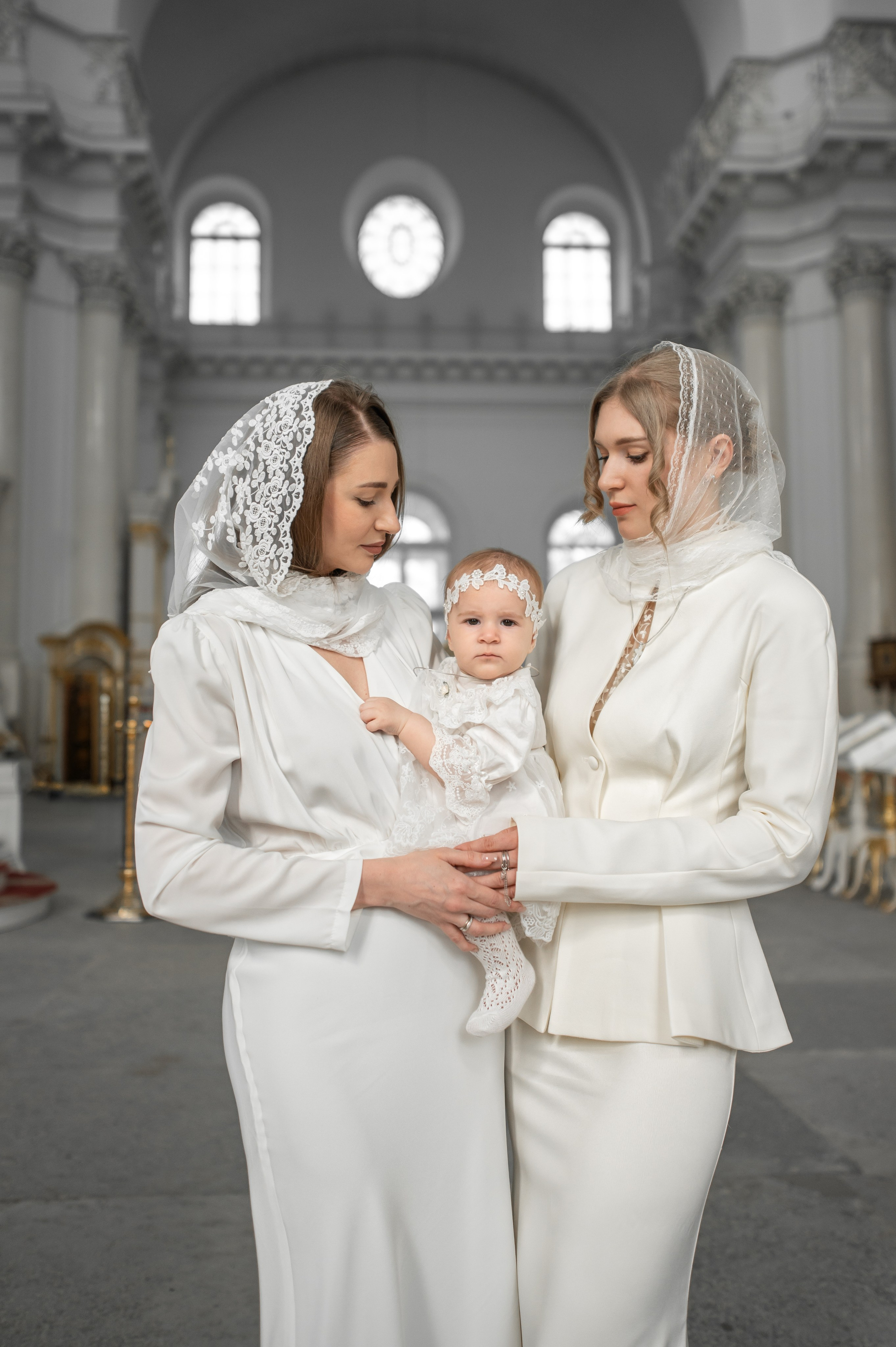 Крещение в Смольном соборе. Фотограф на крещение и венчание, семейный фотограф в Санкт-Петербурге