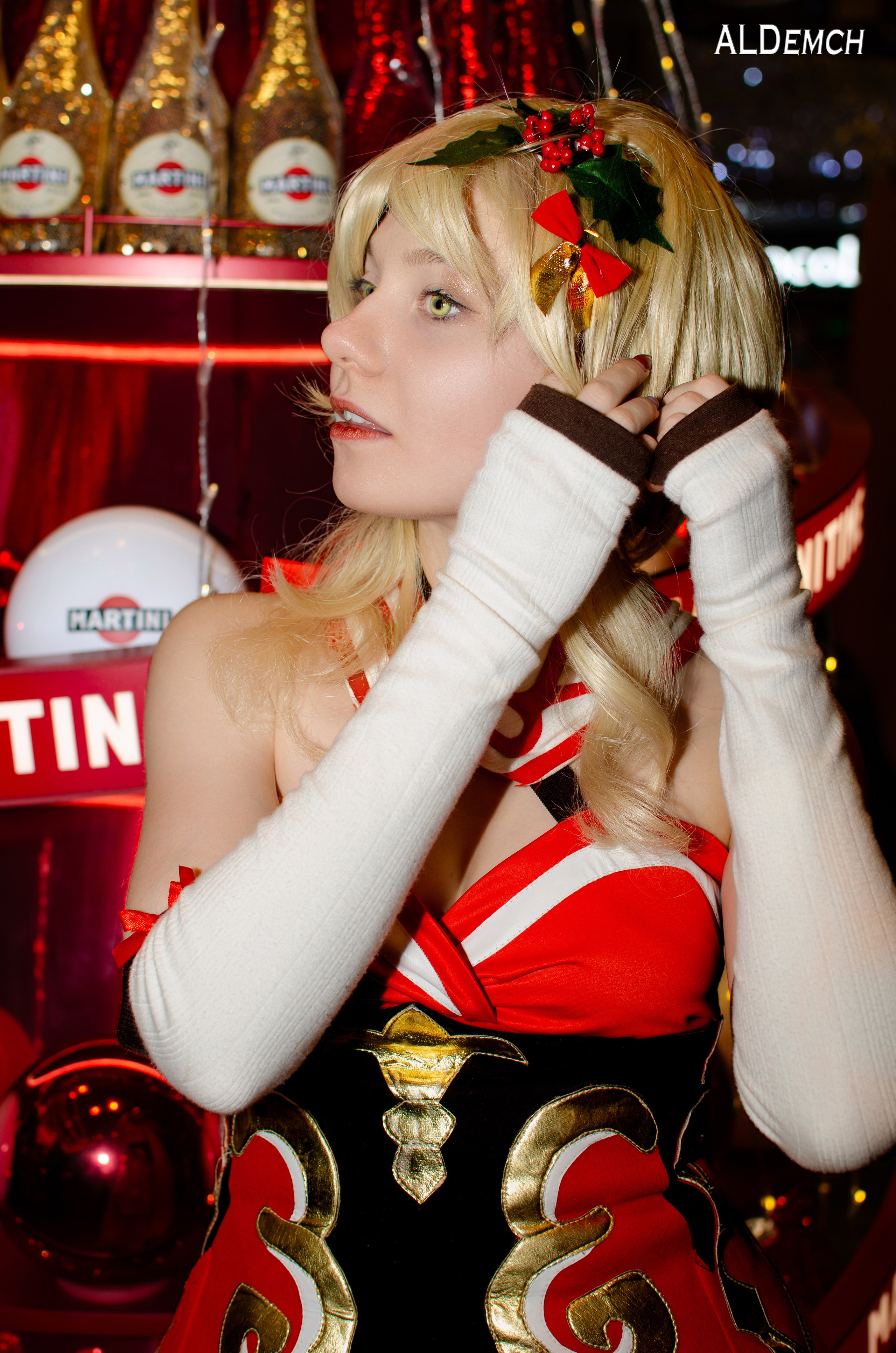 Аниме картинки персонажей и косплей фото в России Москве