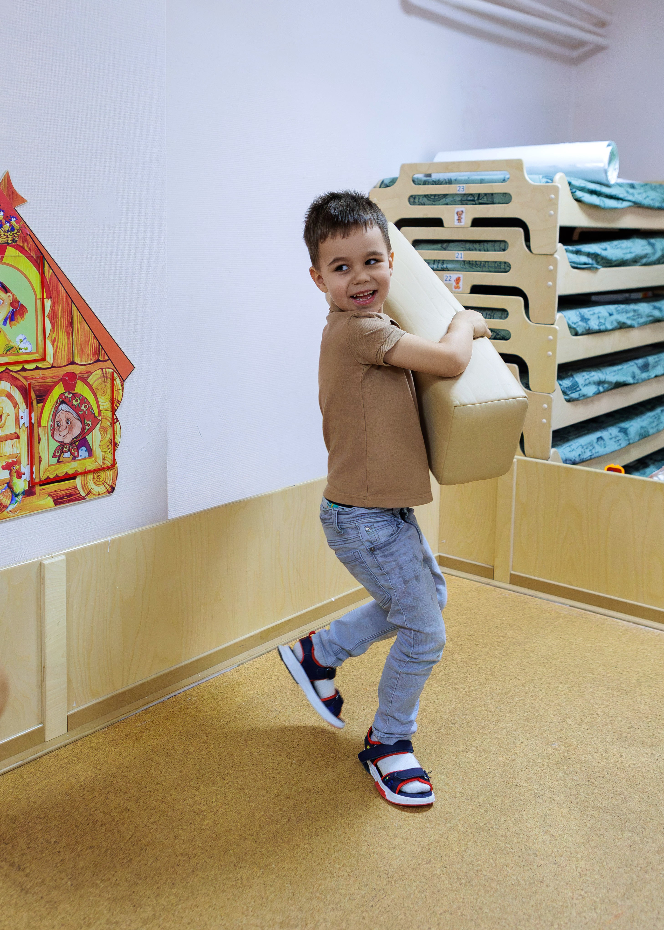 МК к 8 марта. Выпускные альбомы и школьный фотограф в Подольске, Троицке, Щербинке, Москве и Московской области