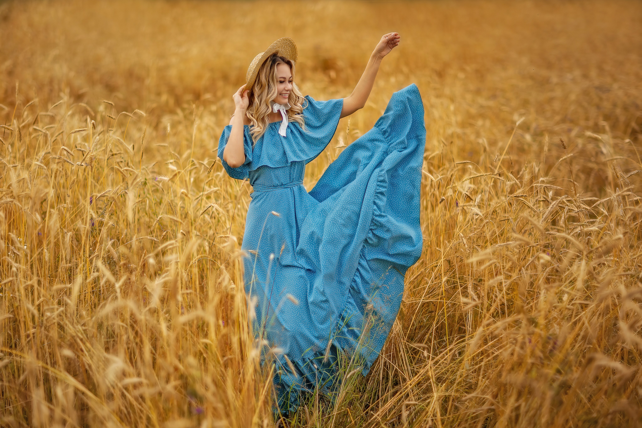 Фотосессия в пшенице