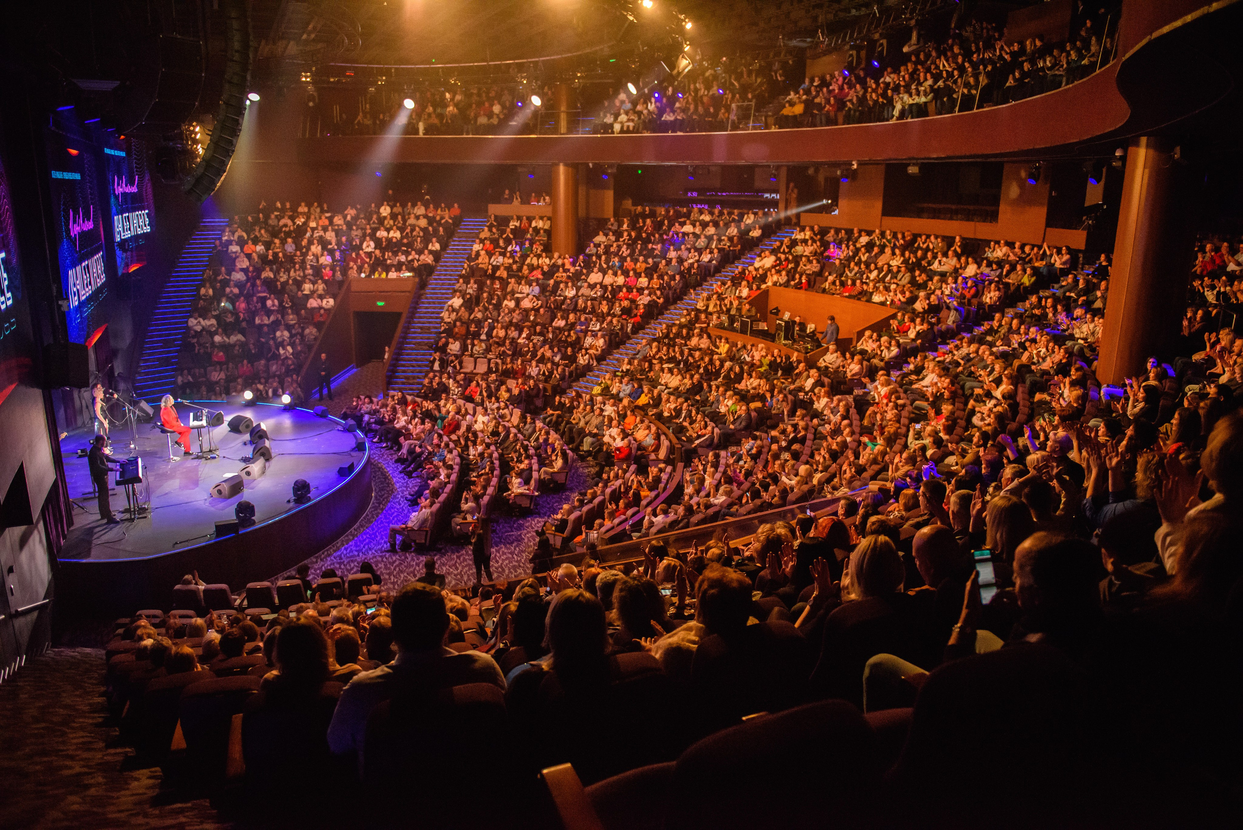 Игорь Николаев — «Имена на все времена», Вегас Сити Холл. Бренд-фотограф для экспертов и блогеров в Москве Влада Горбовская