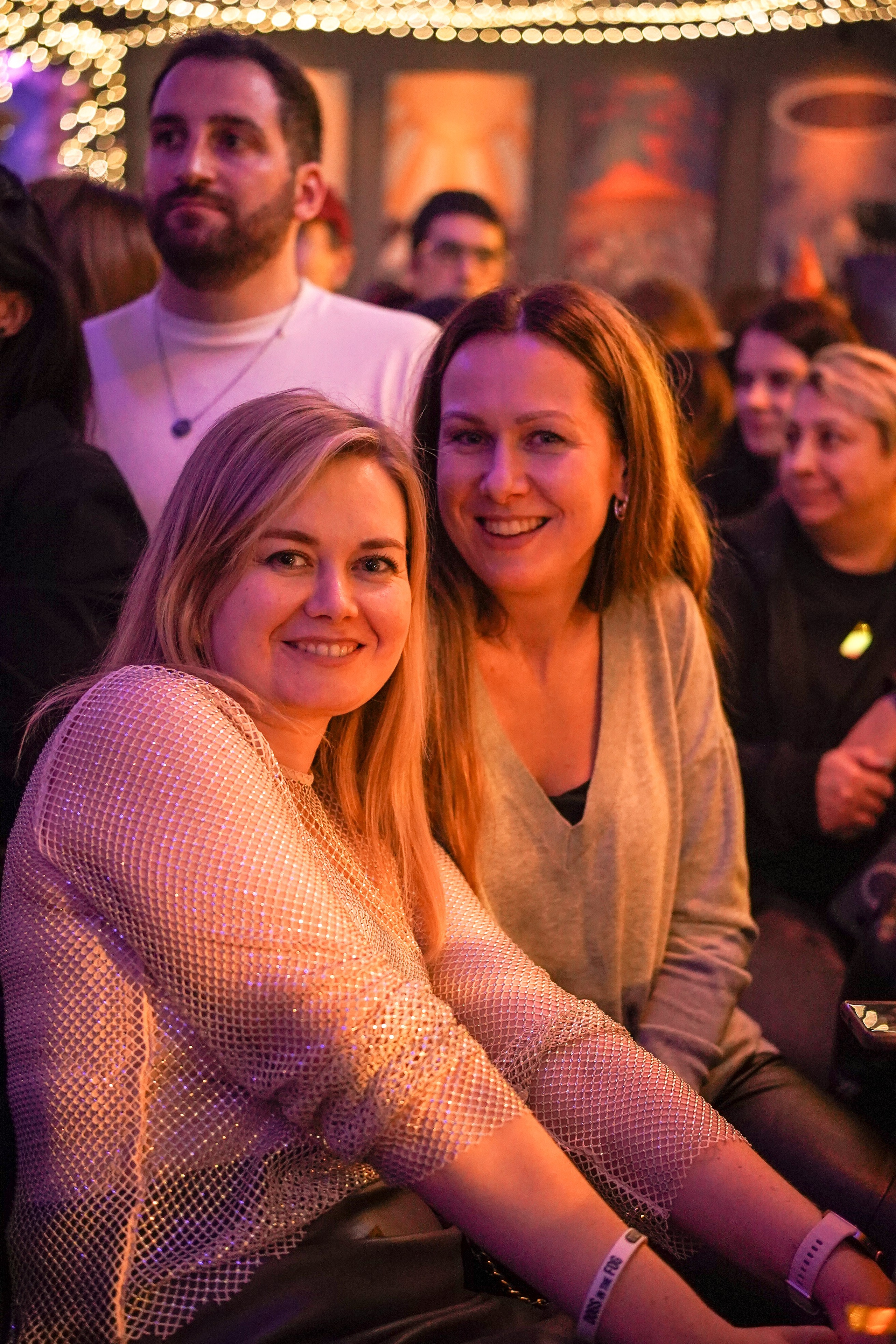 Бар Собаки в тумане. Фотограф