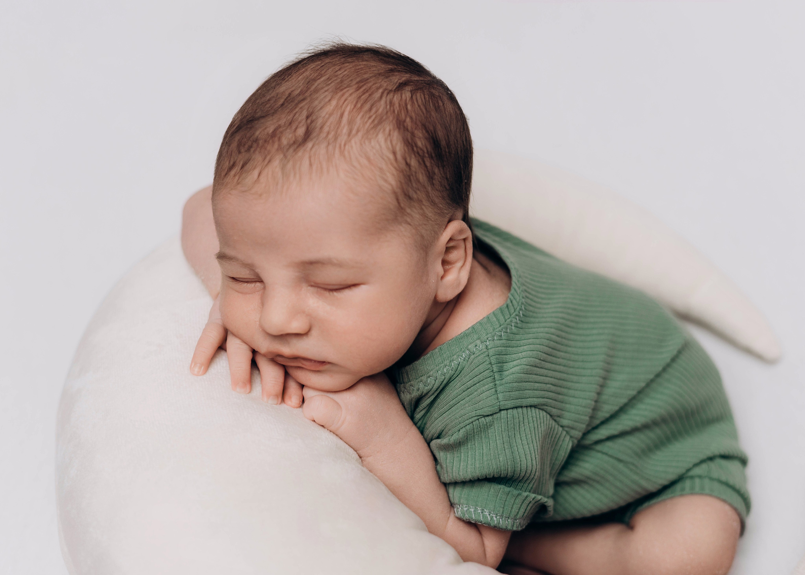 НОВОРОЖДЕННЫЕ МАЛЫШИ. Фотосессия новорожденных в Москве и Московской области