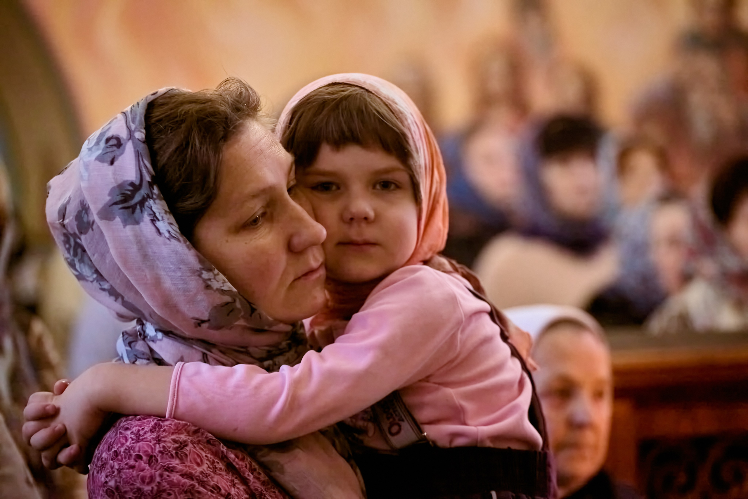 На руках у Мамы в Храме