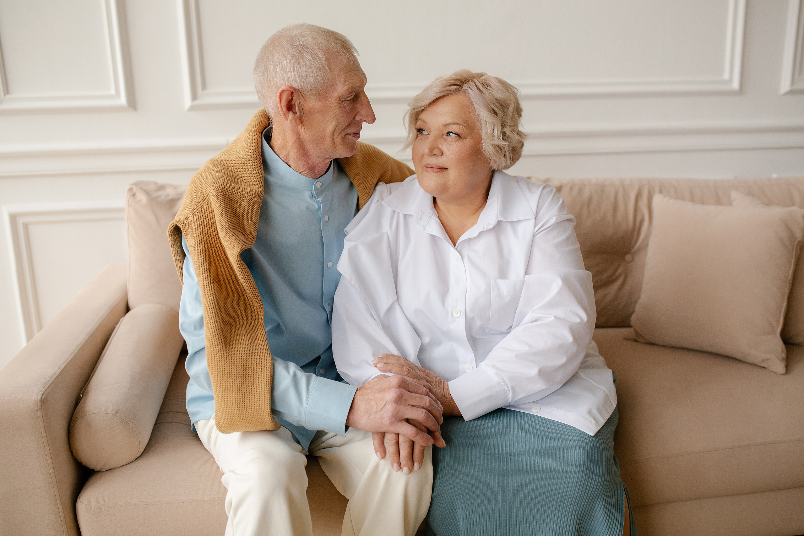 Фотосессия большой семьи в студии