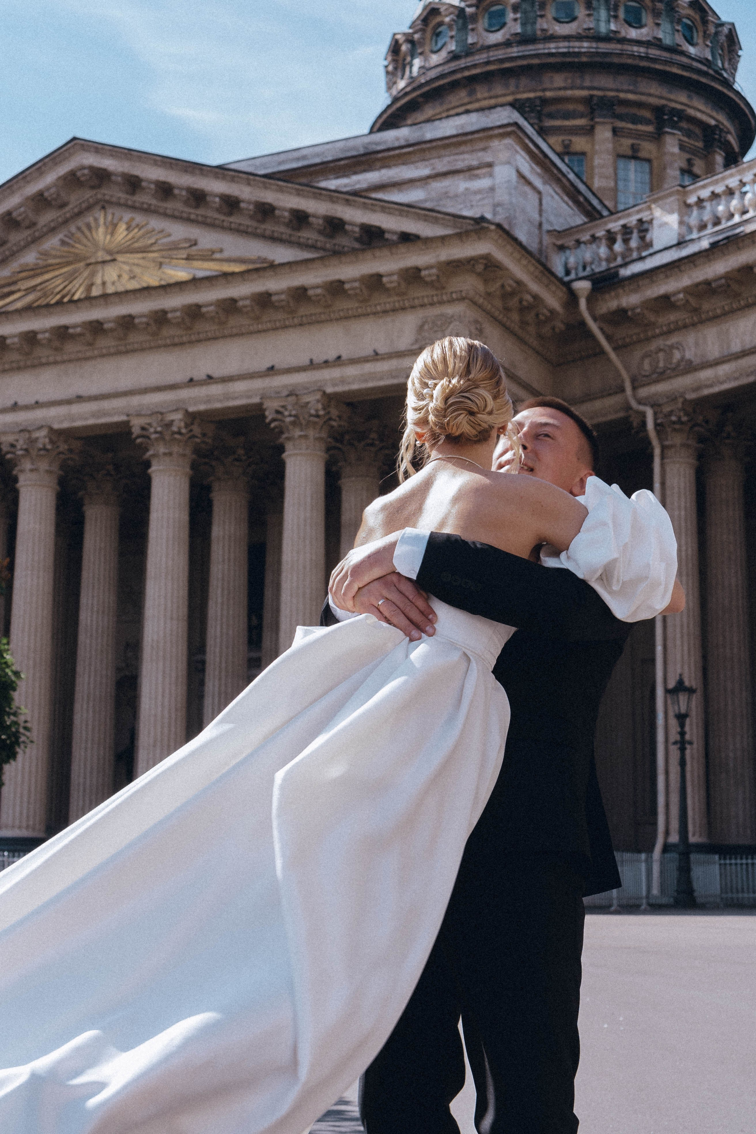 СВАДЕНБНАЯ СЬЕМКА НА КАТЕРЕ ПО КАНАЛАМ САНКТ-ПЕТЕРБУРГА И В АКВАТОРИИ НЕВЫ. Профессиональный фотограф, Санкт-Петербург — Виктория Богомолова