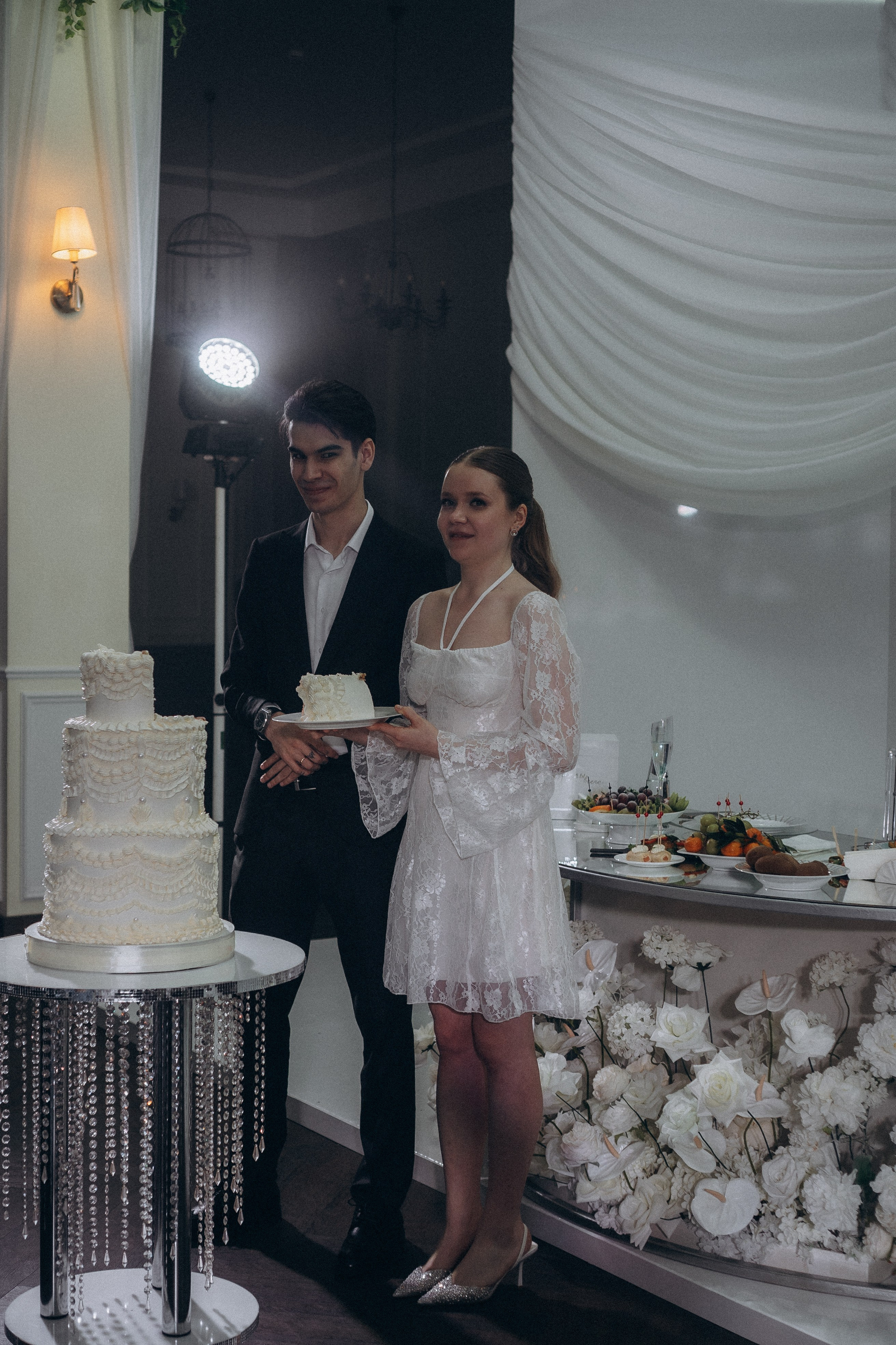 СВАДЕБНАЯ СЬЕМКА СБОРОВ В ОТЕЛЕ И ВЫЕЗД НА ЦЕРЕМОНИЮ (СНЯТО В СИБИРЕ В НИЖНЕВАРТОВСКЕ). Профессиональный фотограф, Санкт-Петербург — Виктория Богомолова