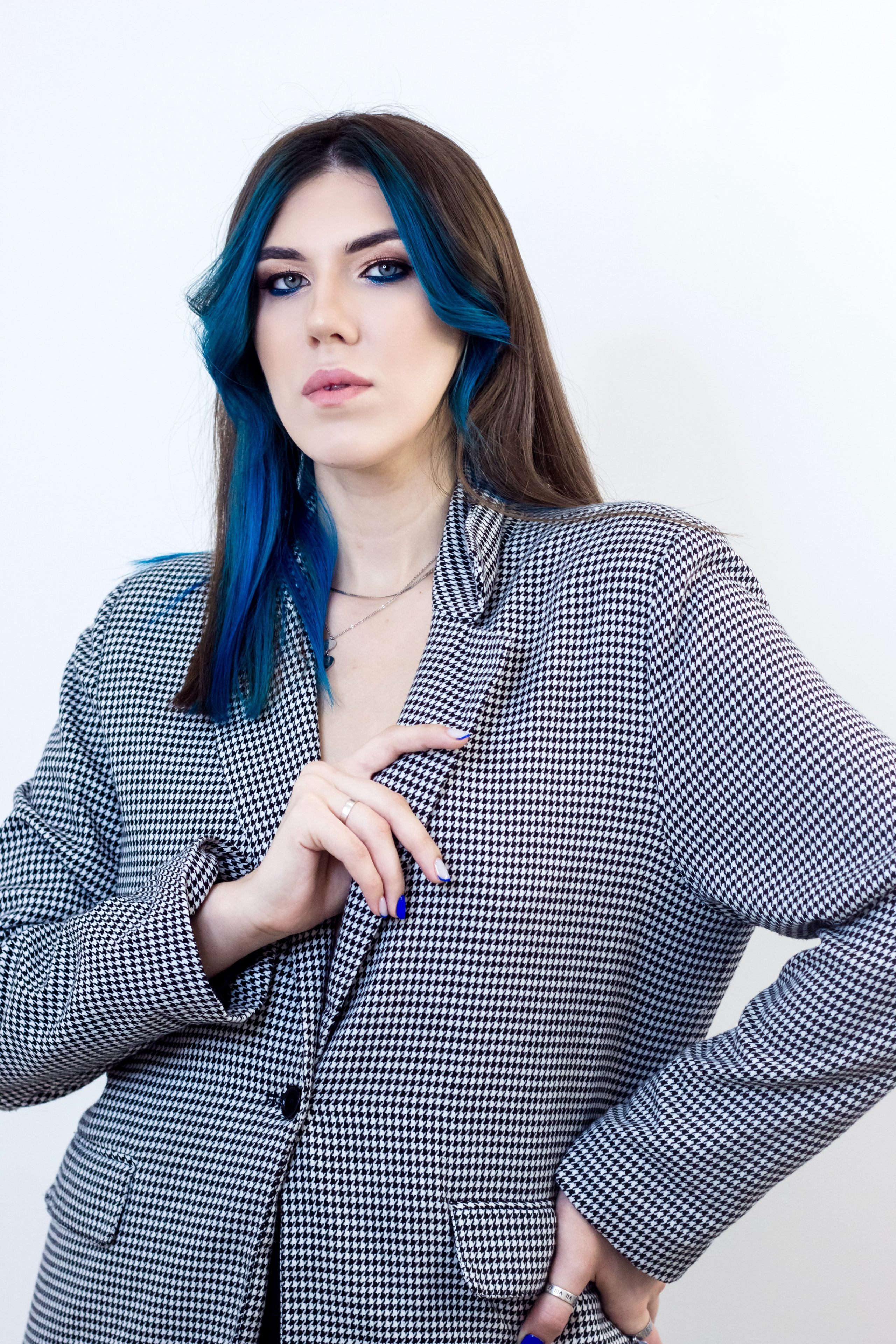 Салон красоты. Креативное окрашивание, визаж. Фотограф Мария Винницкая