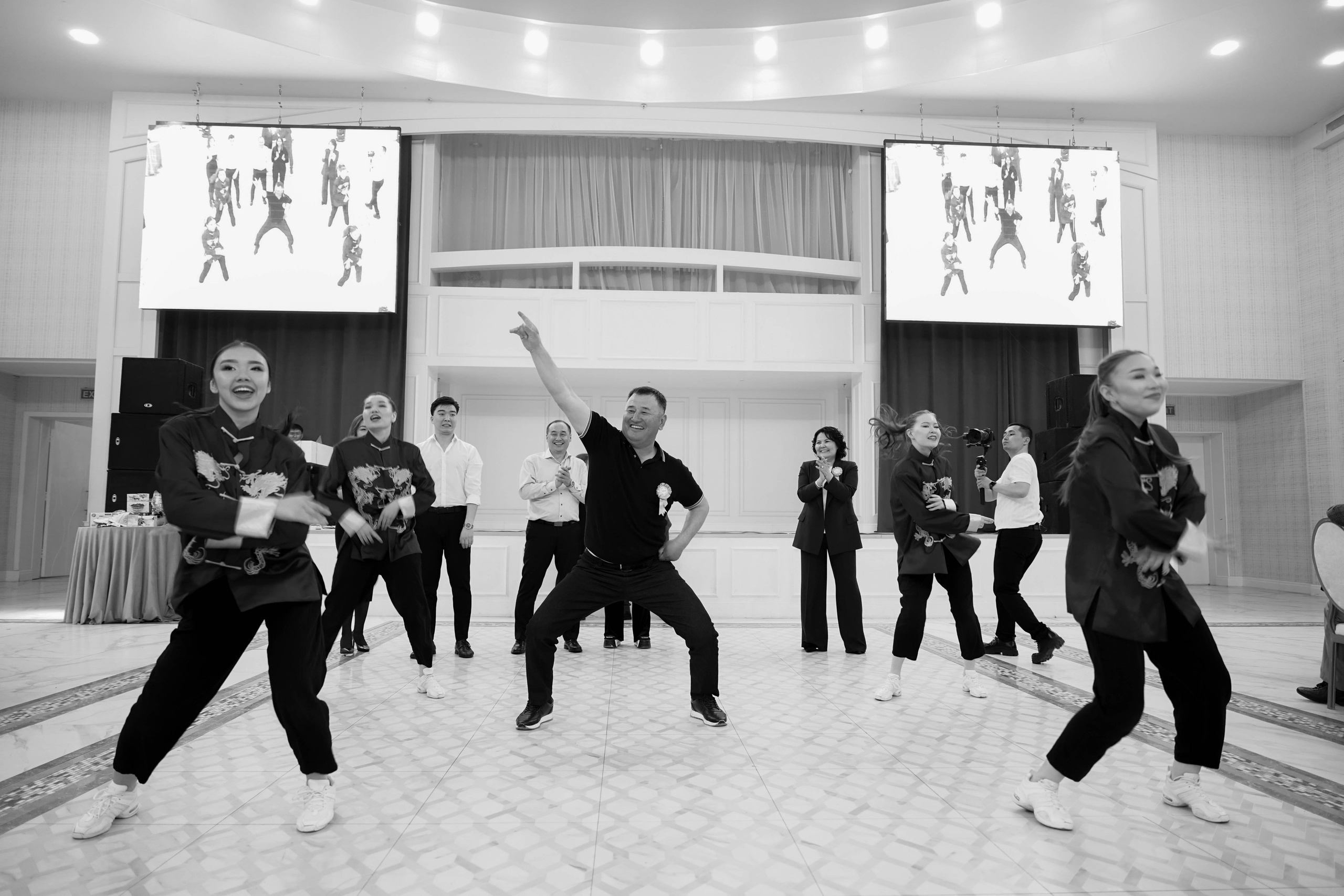 Dana uzatu. Фотограф Ернар Ержанов