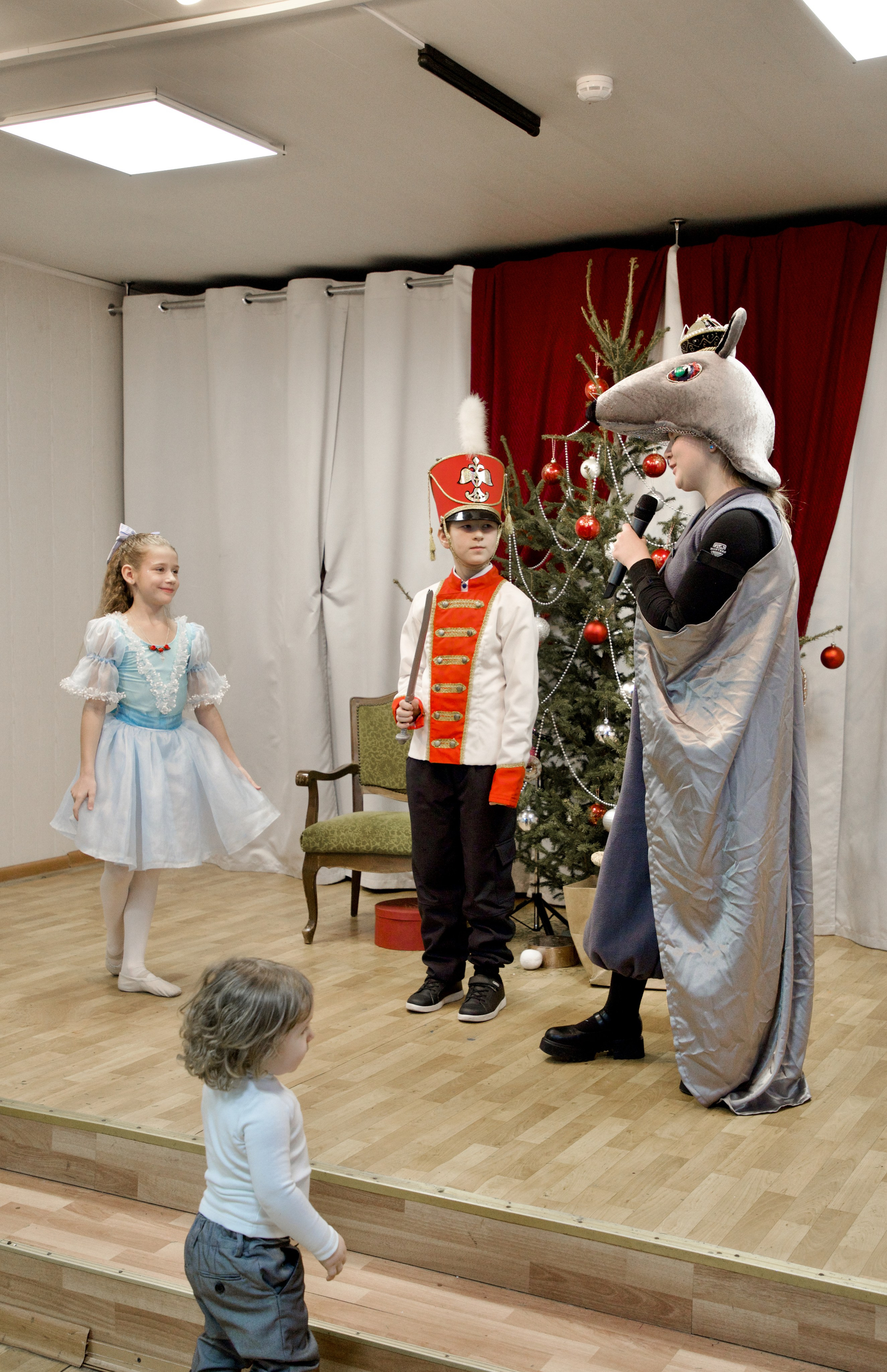 Разные выступления. Школьные выпускные альбомы в Москве Марина Николаева