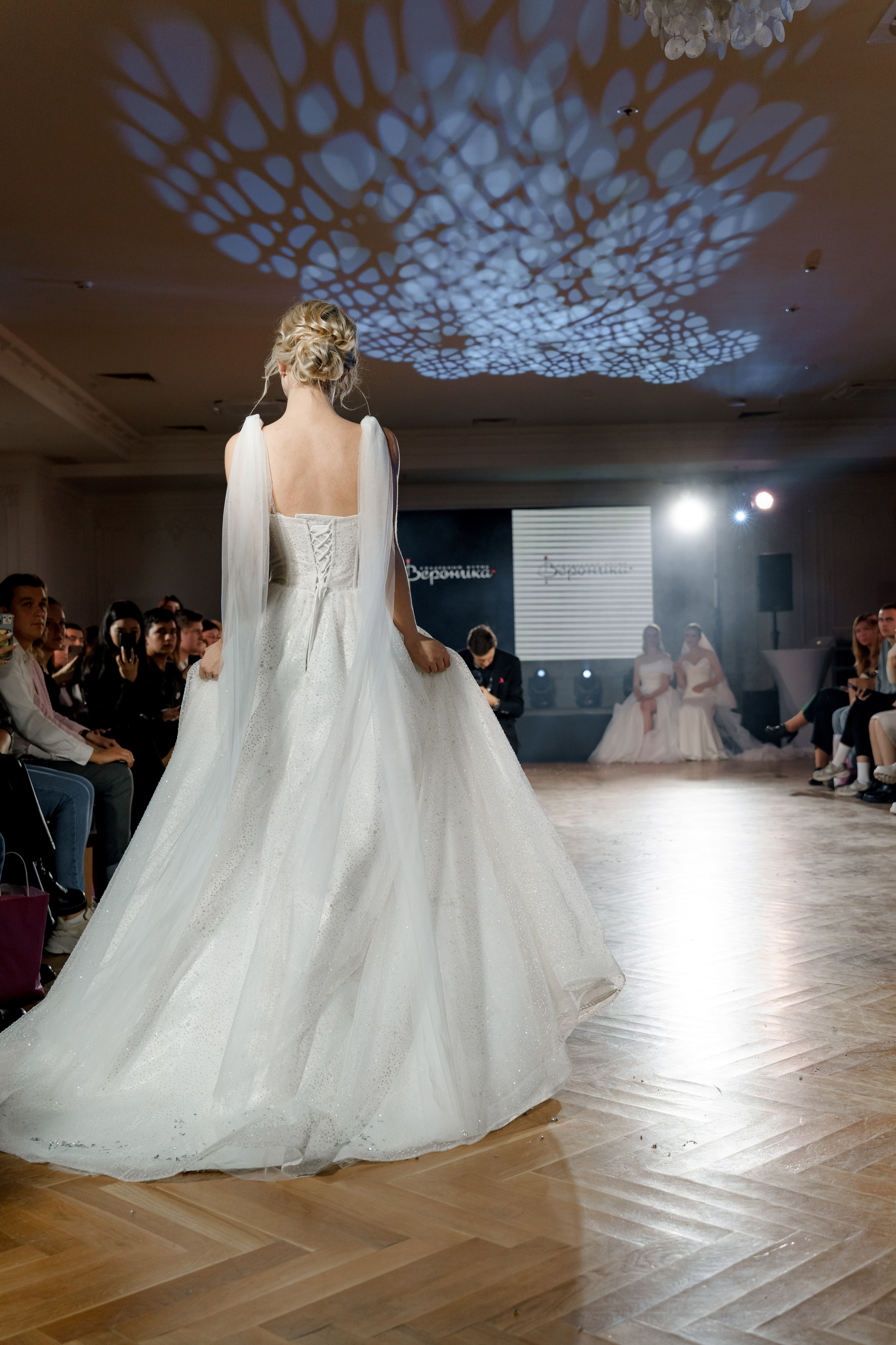 Выставка свадебных специалистов «Свадьба на 1000%». Свадебный фотограф в Санкт-Петербурге