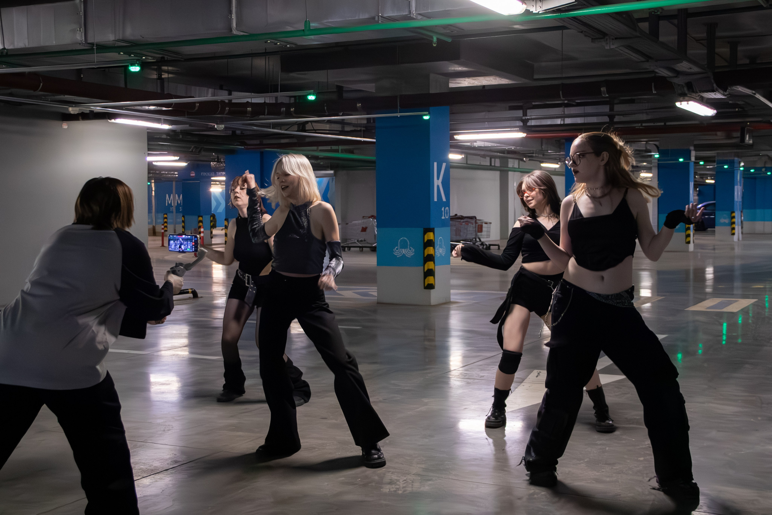 Бэкстейдж съёмок 16.SECTOR Aespa 'Whiplash'. K-pop (и не только) фотограф в Москве Светлана Полякова