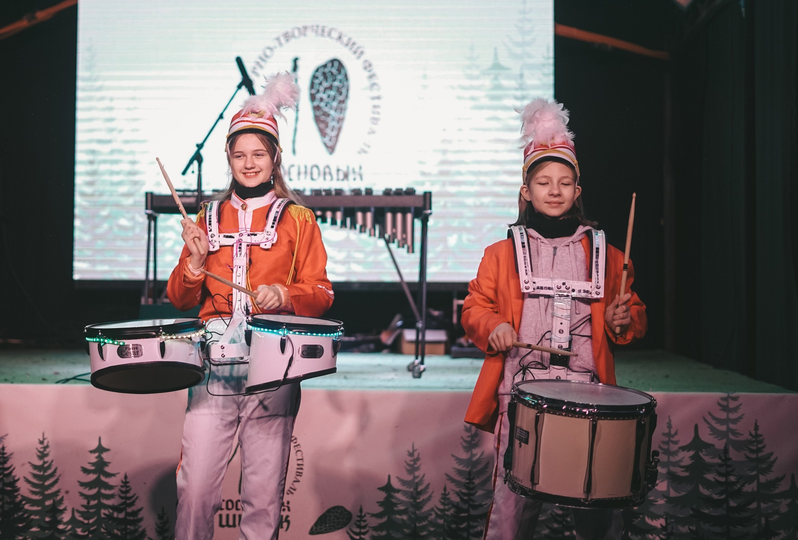 10 сосновых шишек. Kirillova Studio — мастерская декора и событий Юли Кирилловой