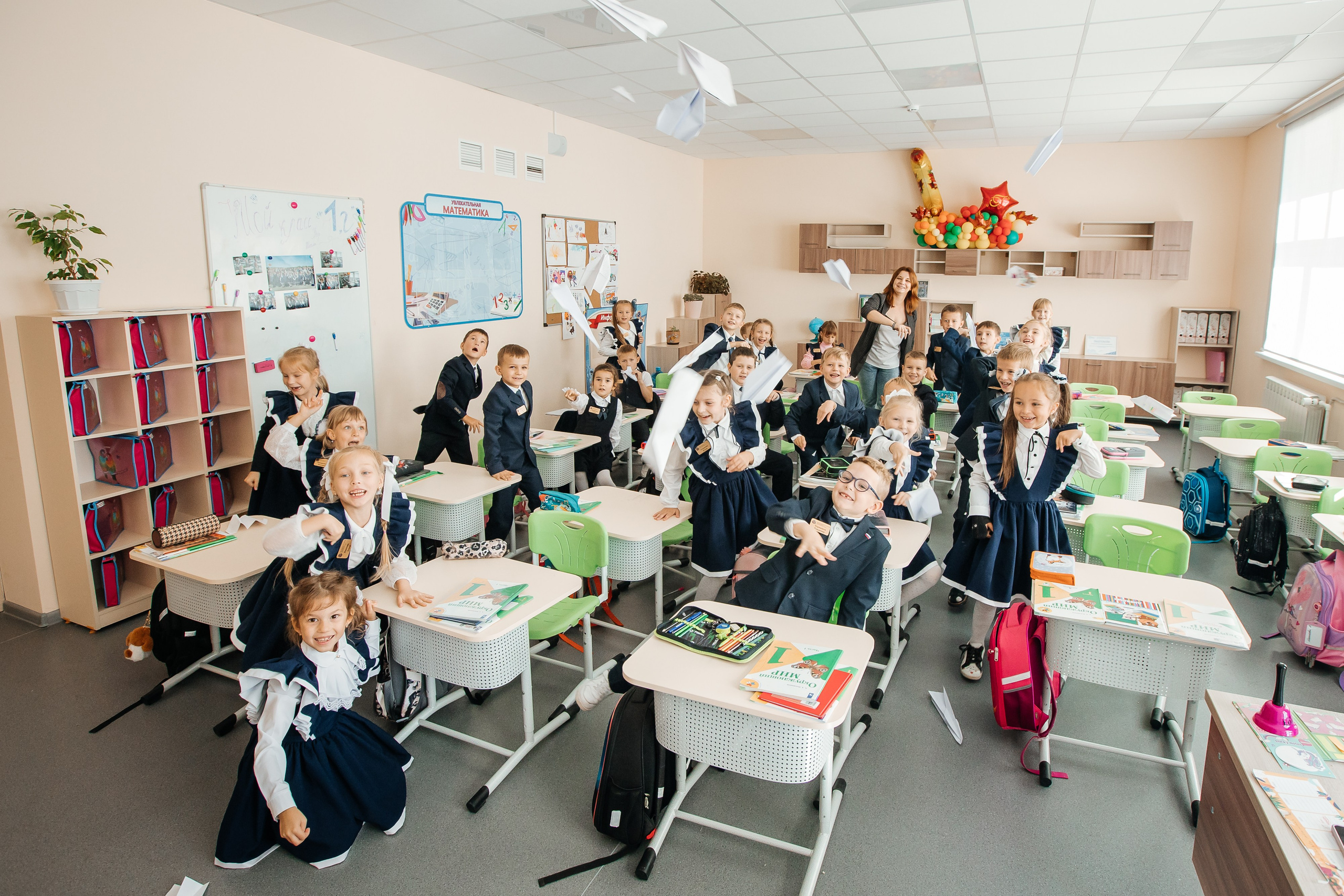 В первый раз в первый класс. Школьные съемки. Wedding, romantic photo, family holidays. Workshops