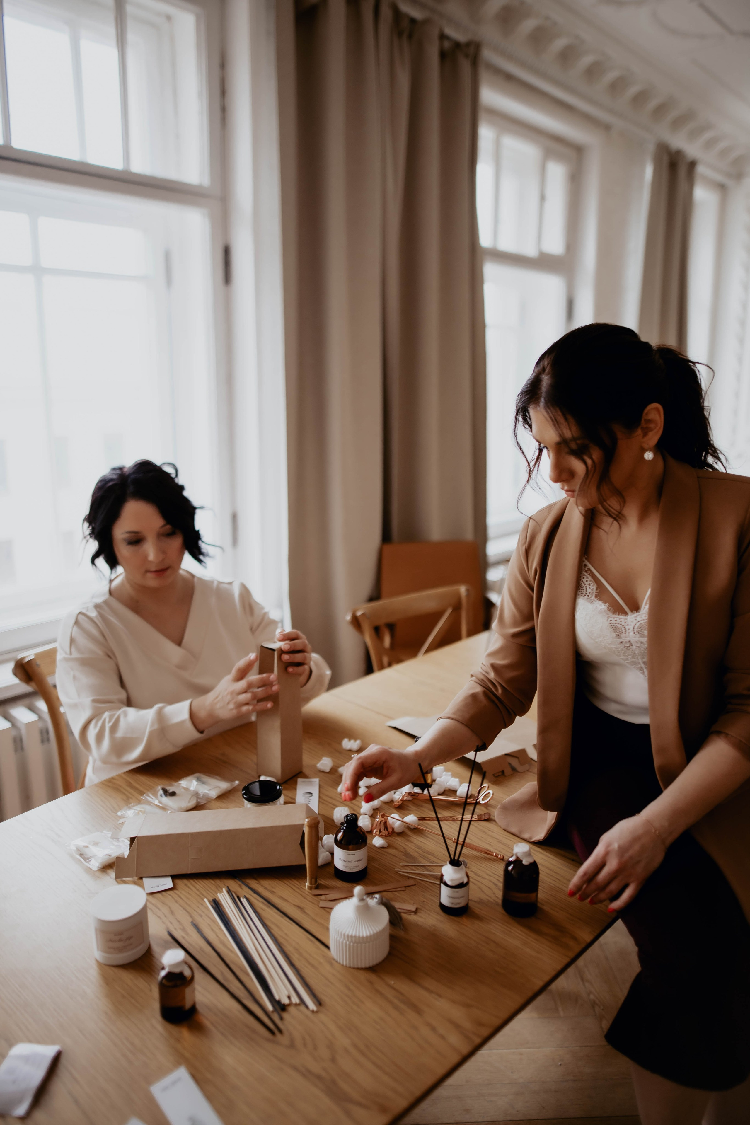 Ирина и Неля: бизнесвумен арома продукции. Фотограф Veronika Potaseva