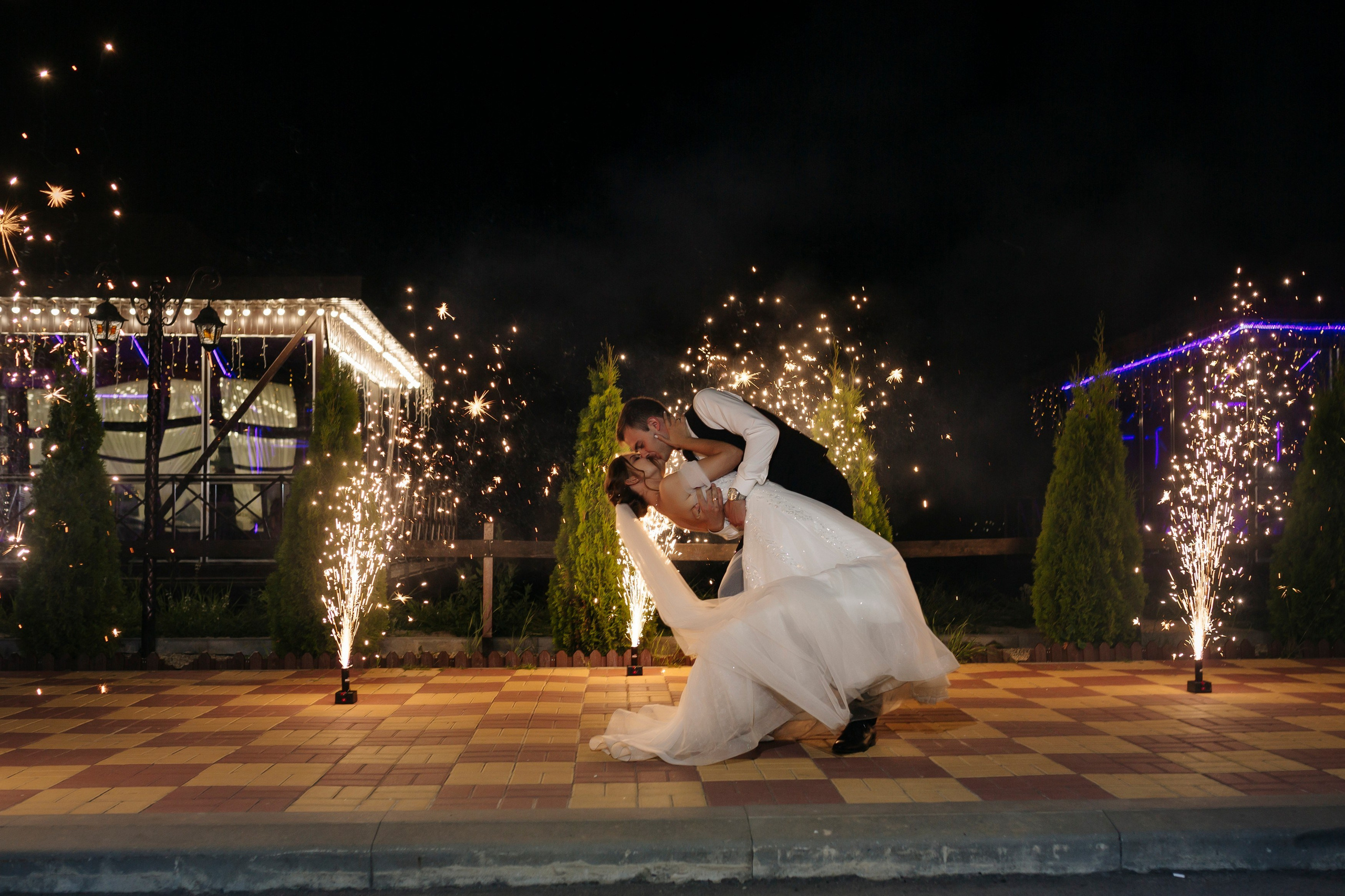 СВАДЕБНЫЕ ЭФФЕКТЫ «ФЕНИКС»