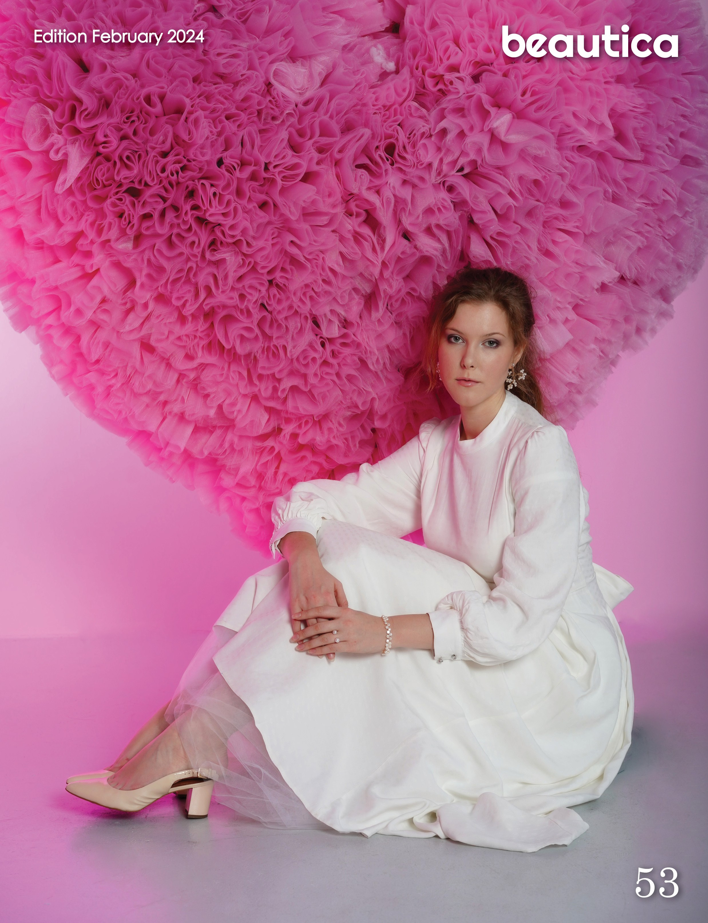 Мои работы опубликованные в зарубежных журналах, элитных и модных. Студийный и портретный фотограф в САНКТ-ПЕТЕРБУРГЕИрина Махаон