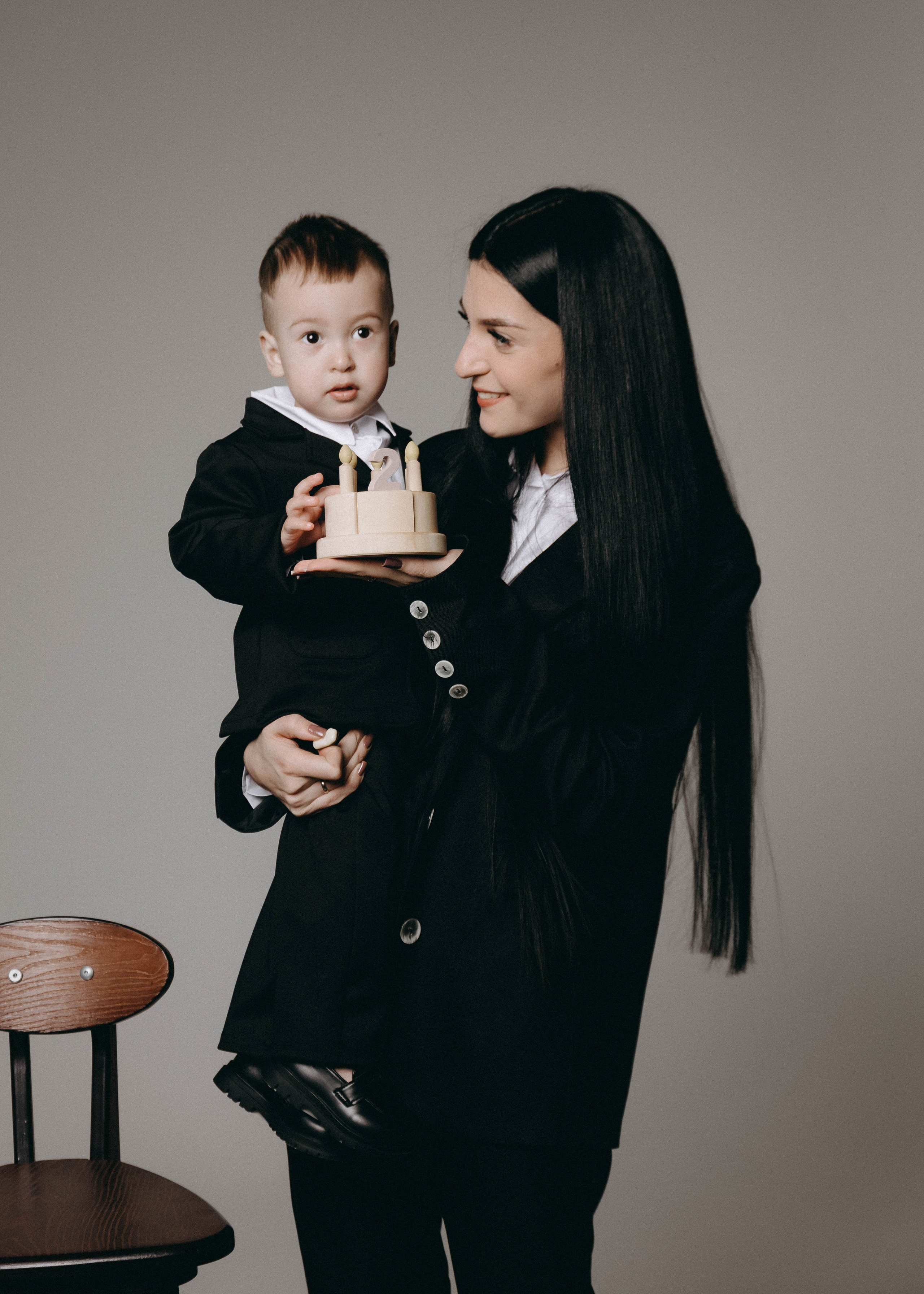 Эмиру 2 годика (на циклораме). Семейный фотограф Софи Симакова в Волгограде и Волжском
