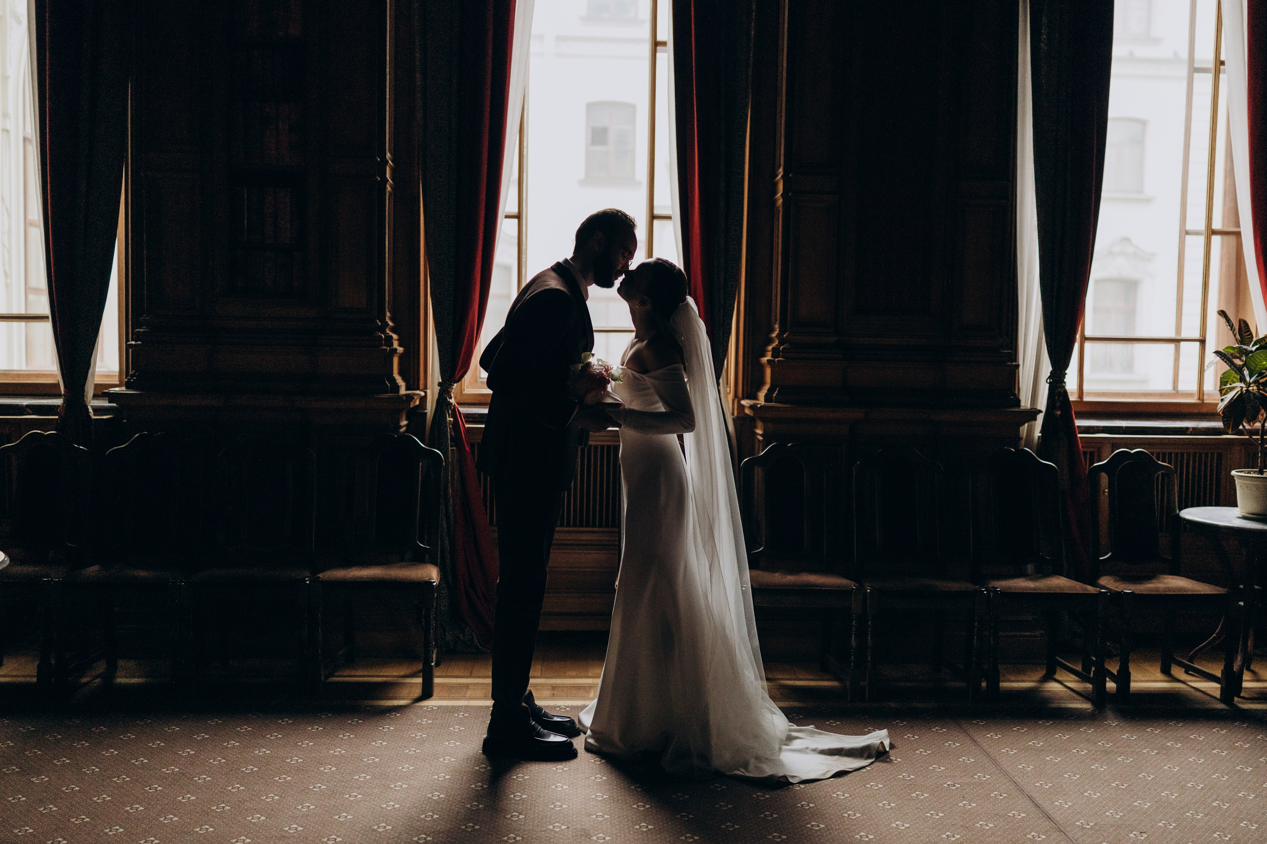 Юра и Полина | 2-й дворец и Половцова. Свадебный и love story фотограф в Санкт-Петербурге