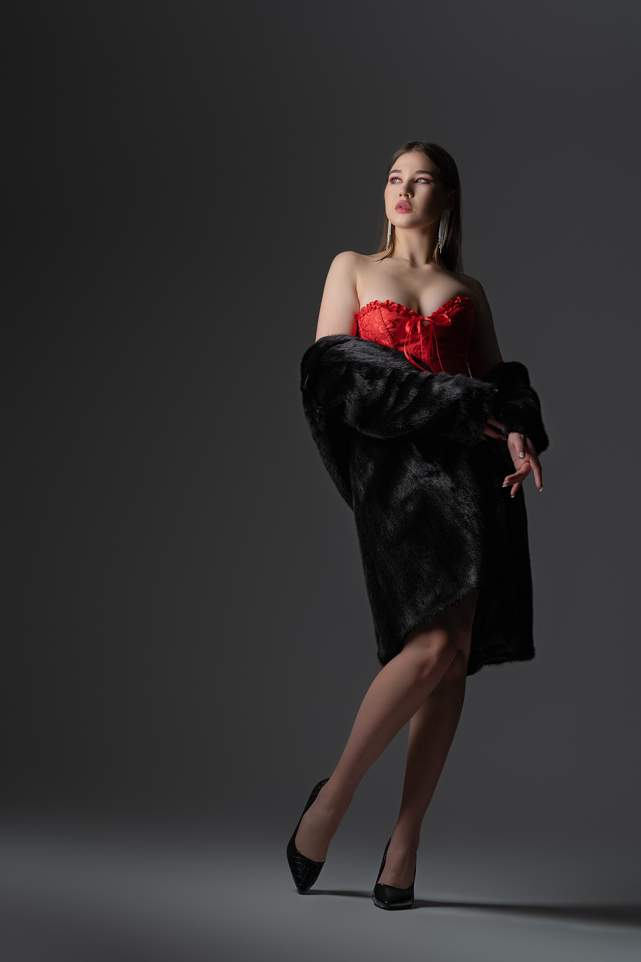 индивидуальная фотосессия женская фотосъемка студийная фотосессия минимализм фотостудия Армавир циклорама