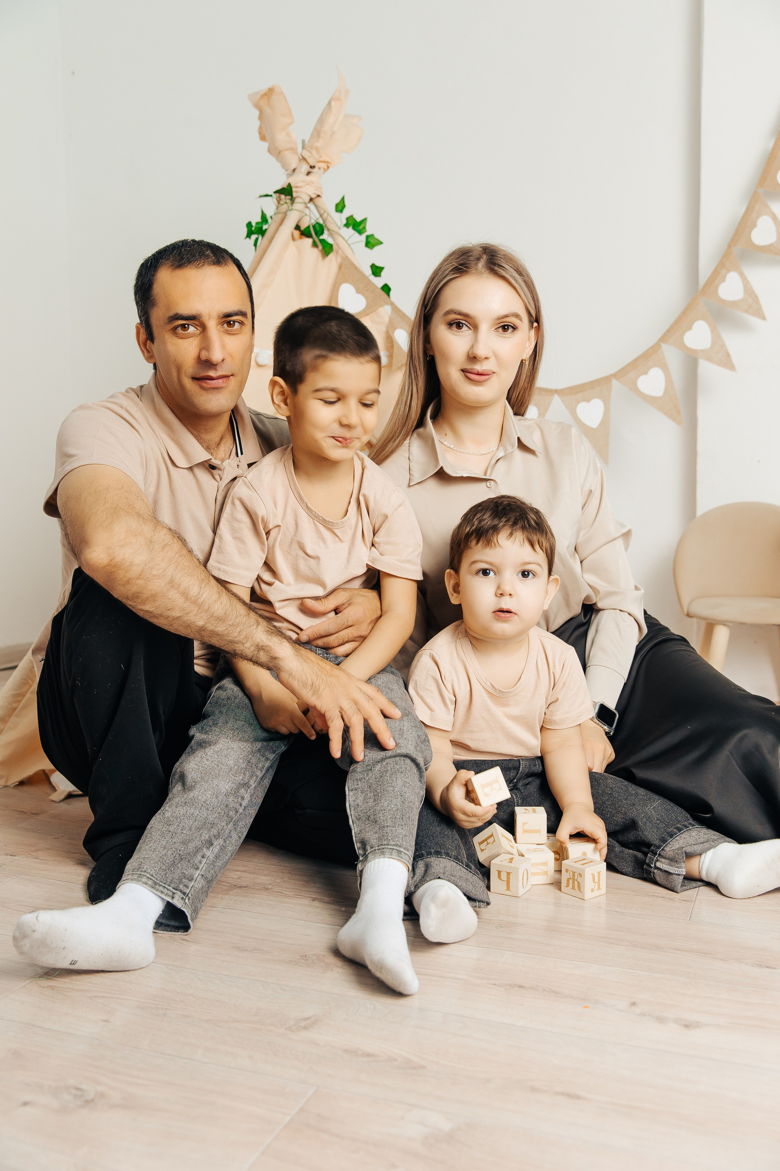 Детское день рождение в фотостудии. Свадебный фотограф Кропоткин Краснодар