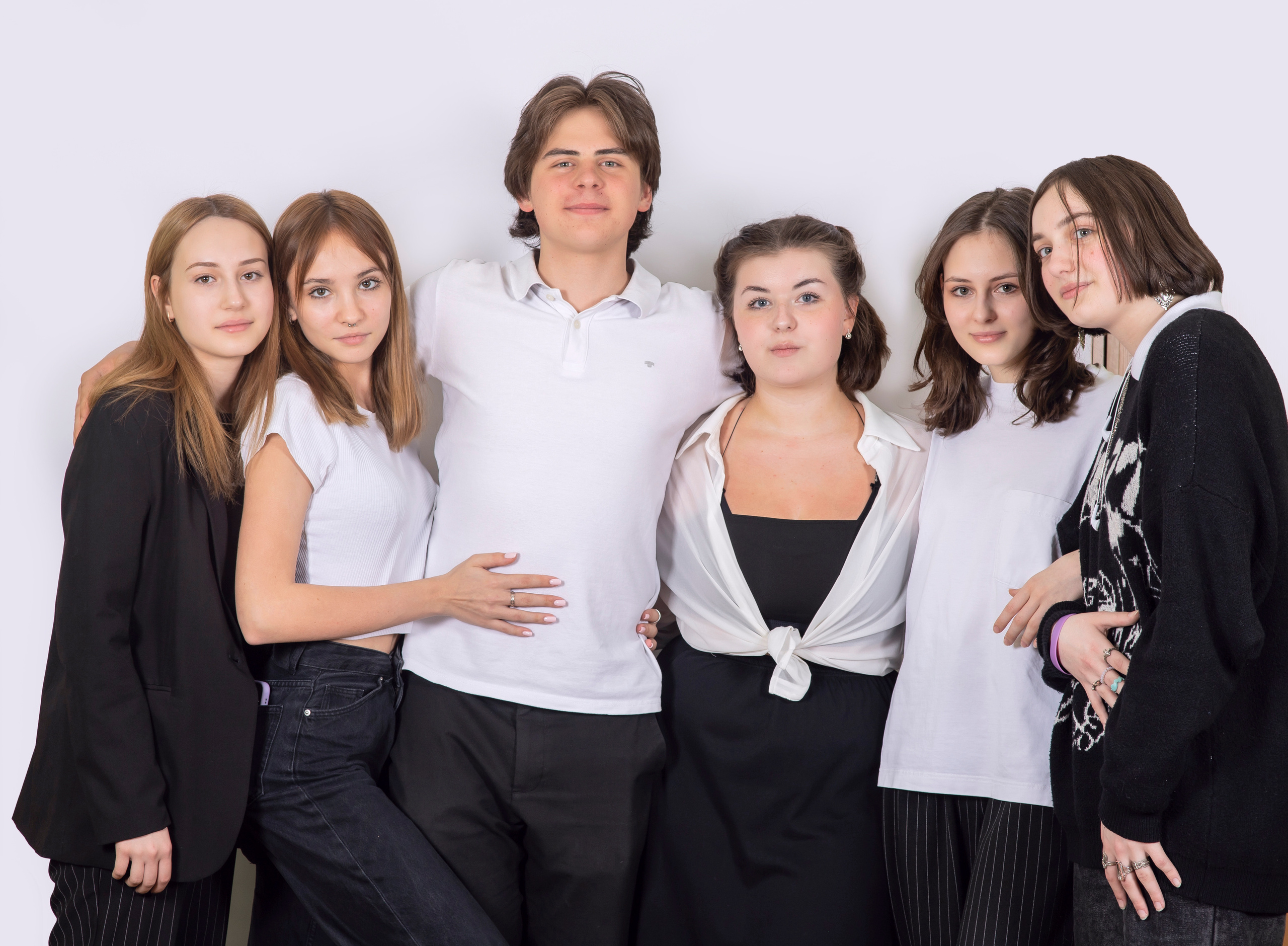 Выпускники 9 класса. Школа на Таганке. Семейный фотограф в Москве Наталья Чуб, заказать Фотокнигу