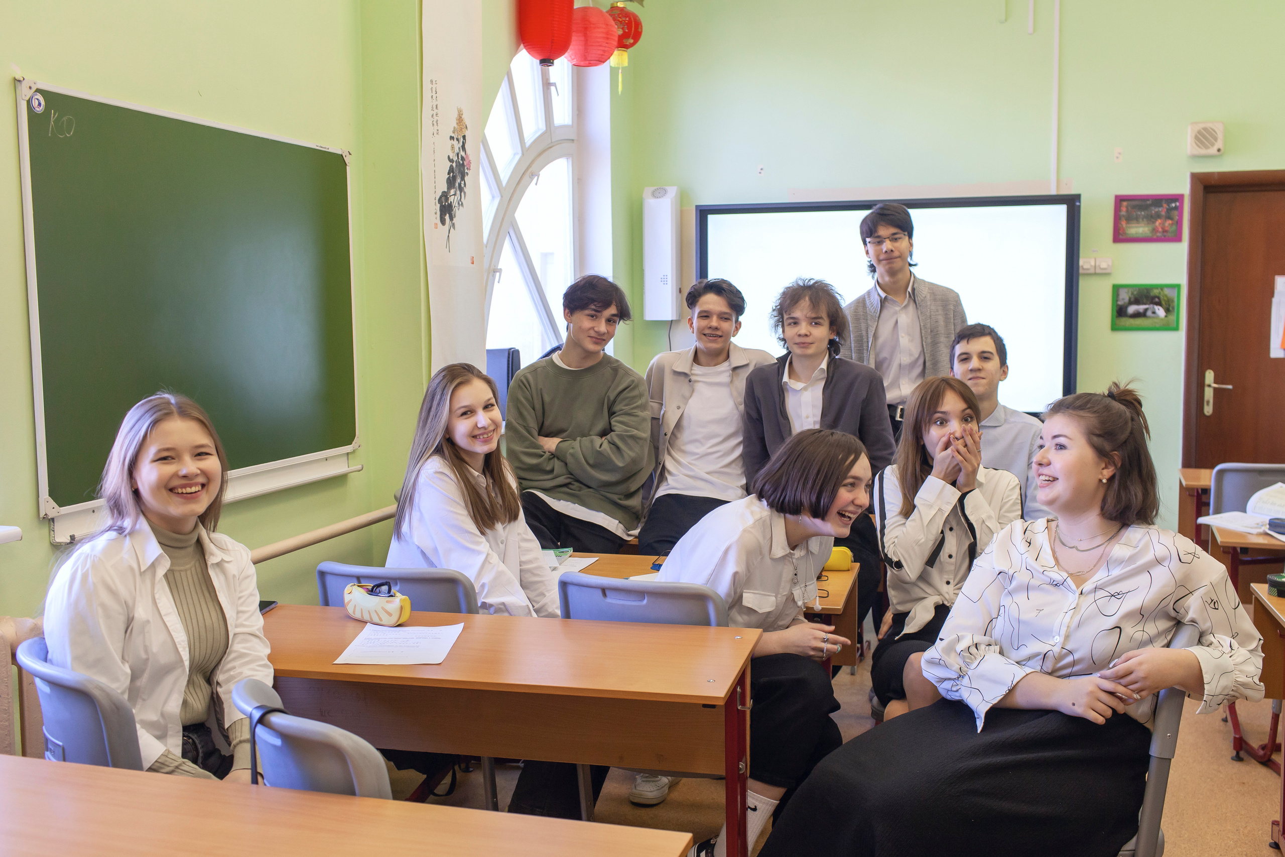 Выпускники 9 класса. Школа на Таганке. Семейный фотограф в Москве Наталья Чуб, заказать Фотокнигу