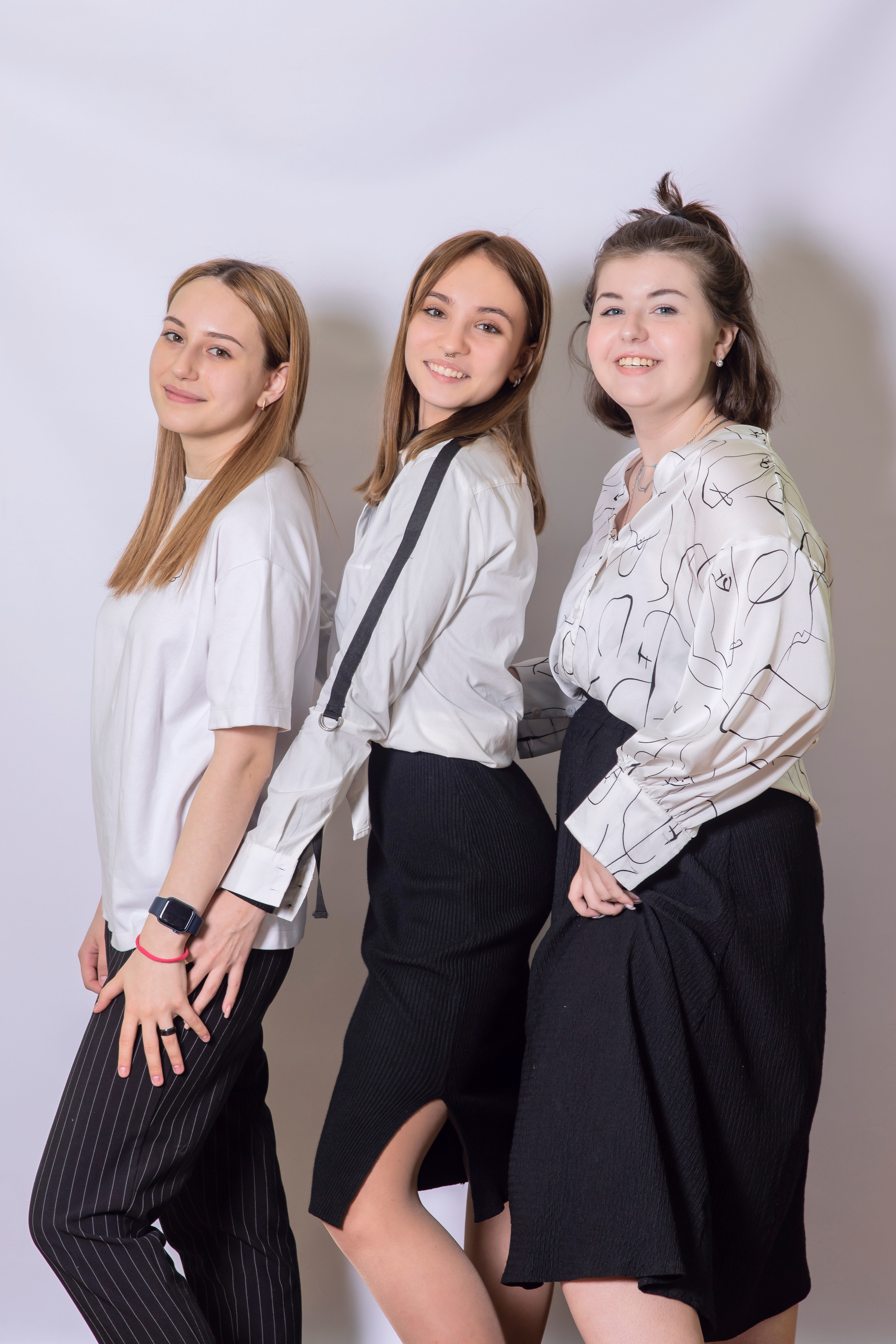 Выпускники 9 класса. Школа на Таганке. Семейный фотограф в Москве Наталья Чуб, заказать Фотокнигу