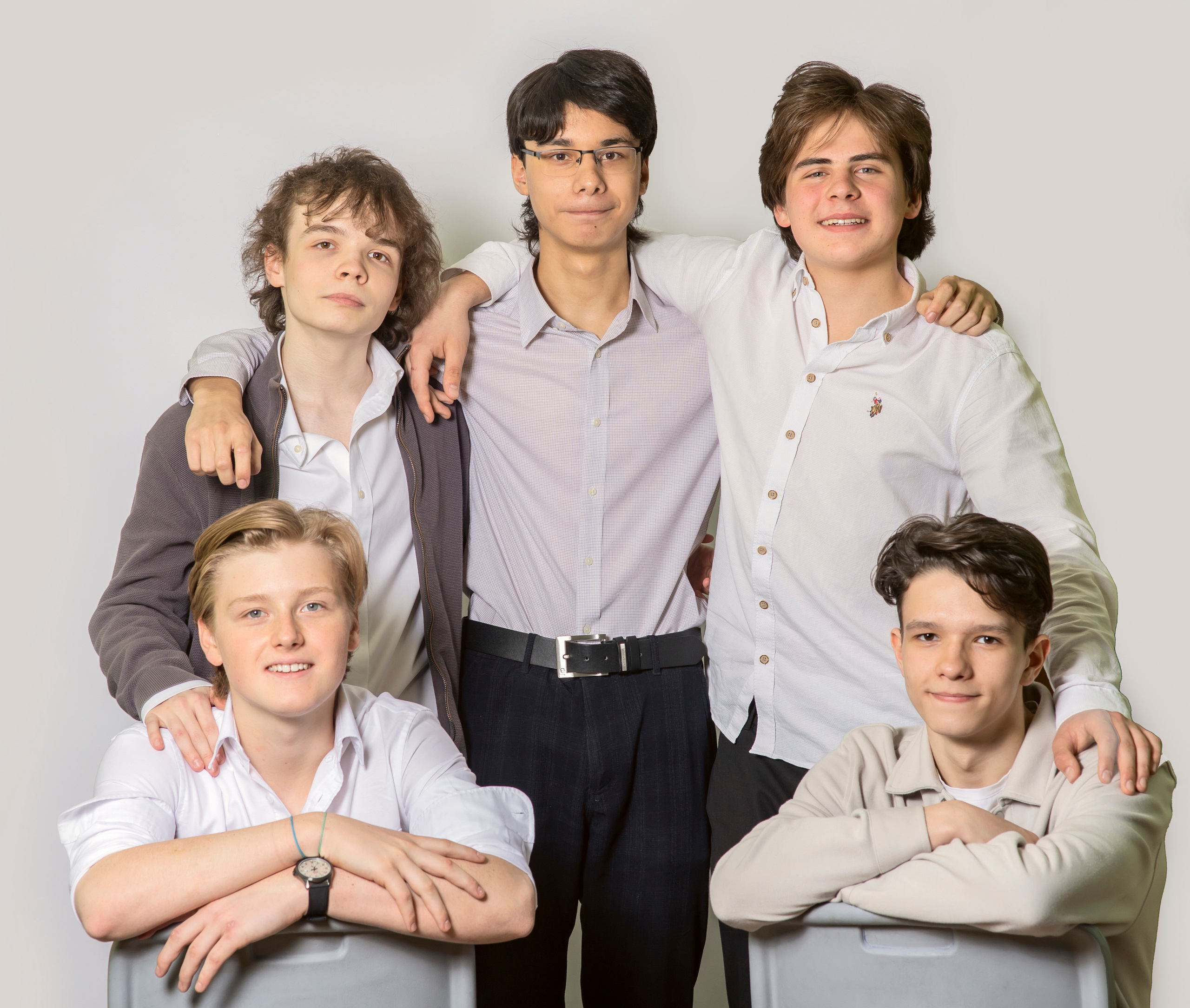 Выпускники 9 класса. Школа на Таганке. Семейный фотограф в Москве Наталья Чуб, заказать Фотокнигу