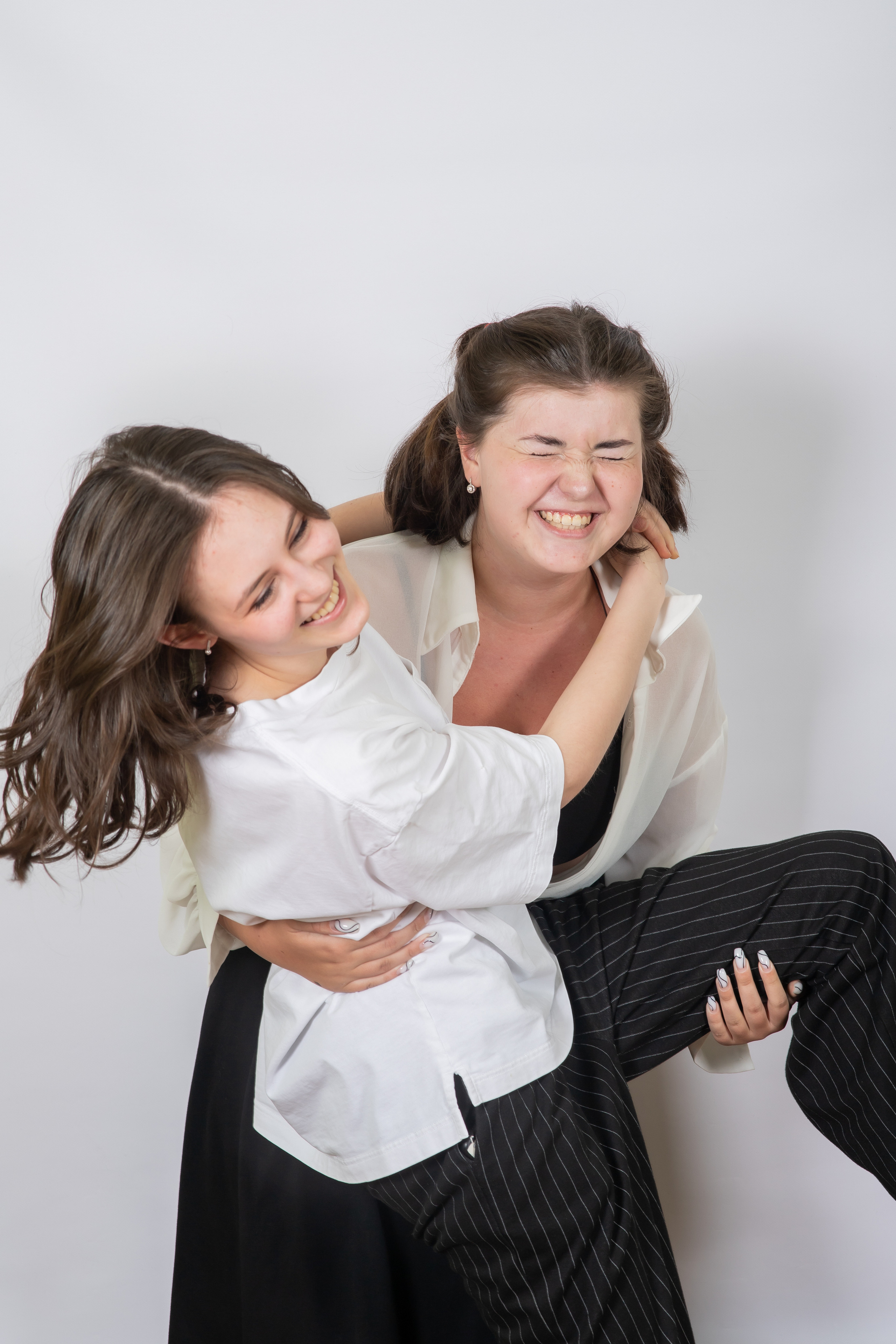 Выпускники 9 класса. Школа на Таганке. Семейный фотограф в Москве Наталья Чуб, заказать Фотокнигу