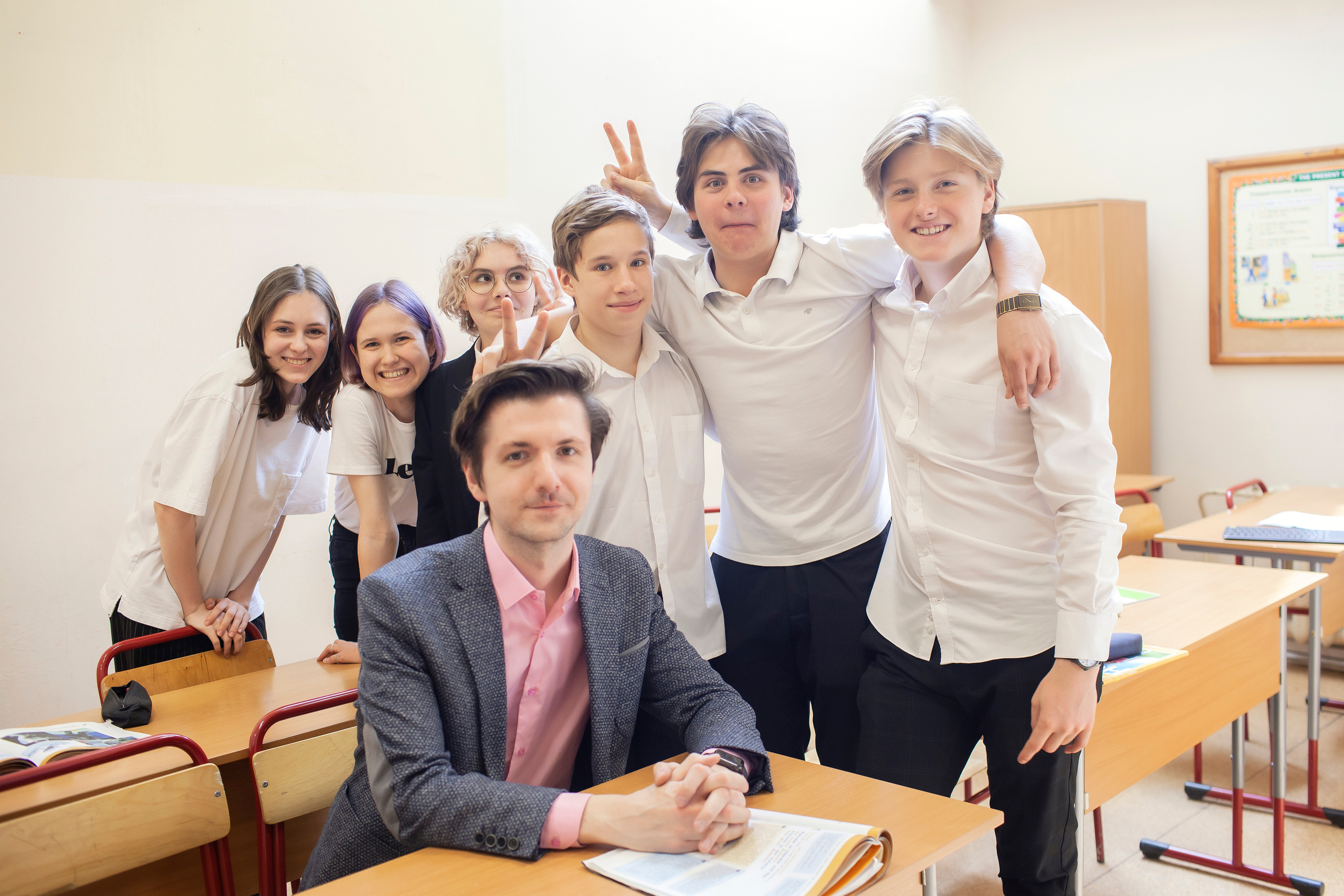 Выпускники 9 класса. Школа на Таганке. Семейный фотограф в Москве Наталья Чуб, заказать Фотокнигу