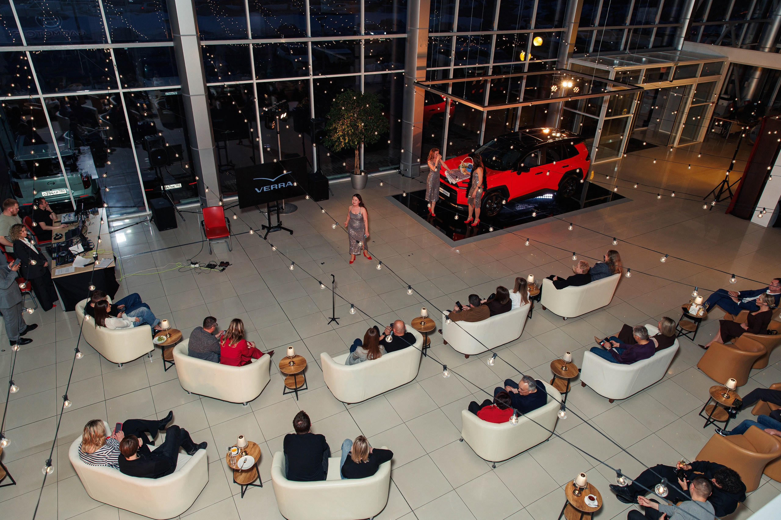 Презентация новой Toyota RAV4. Репортажный и свадебный фотограф в Уфе Павел Кожевников