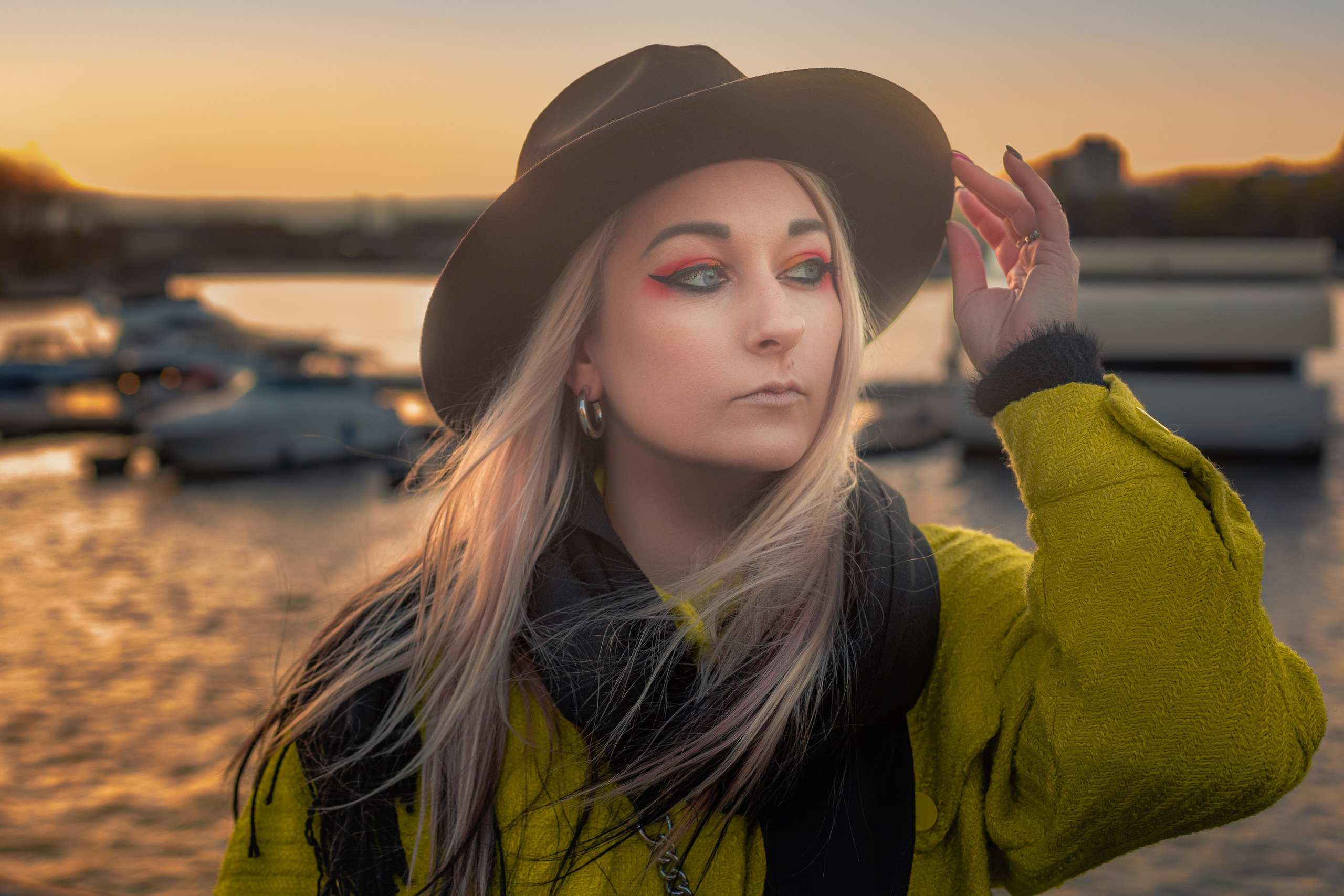 2024. Социофобушек, фотографирует социофобушков. Фотограф в Санкт-Петербурге