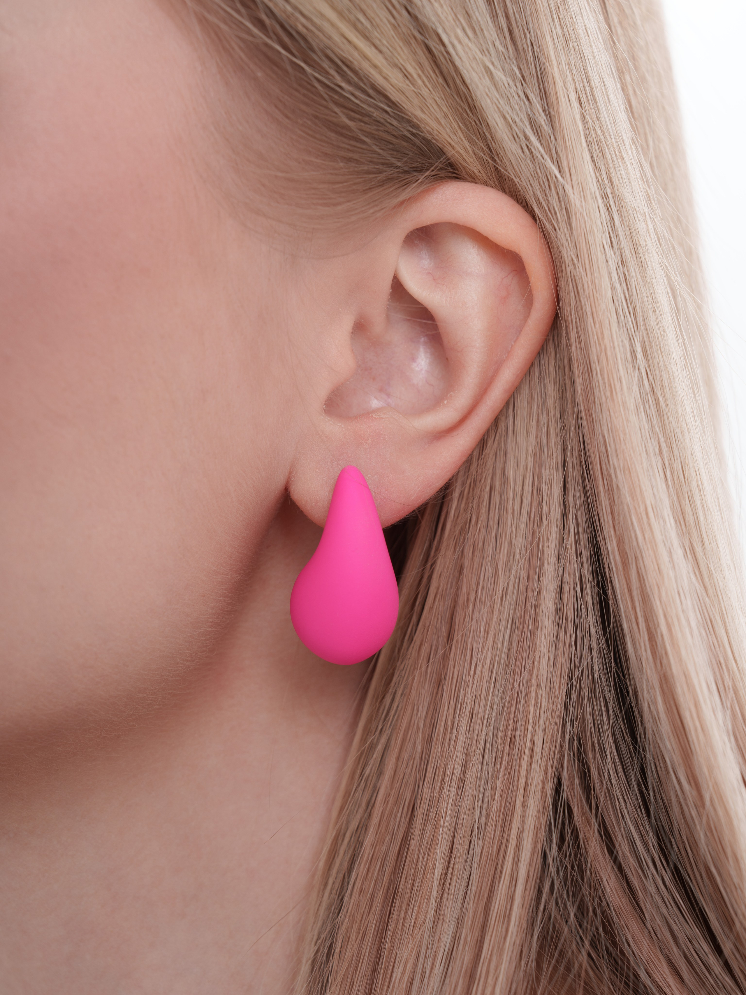 Съемка сережек для WB и OZON. Портретный и Контент фотограф Григорий Семенов (Grifon) в Ижевске