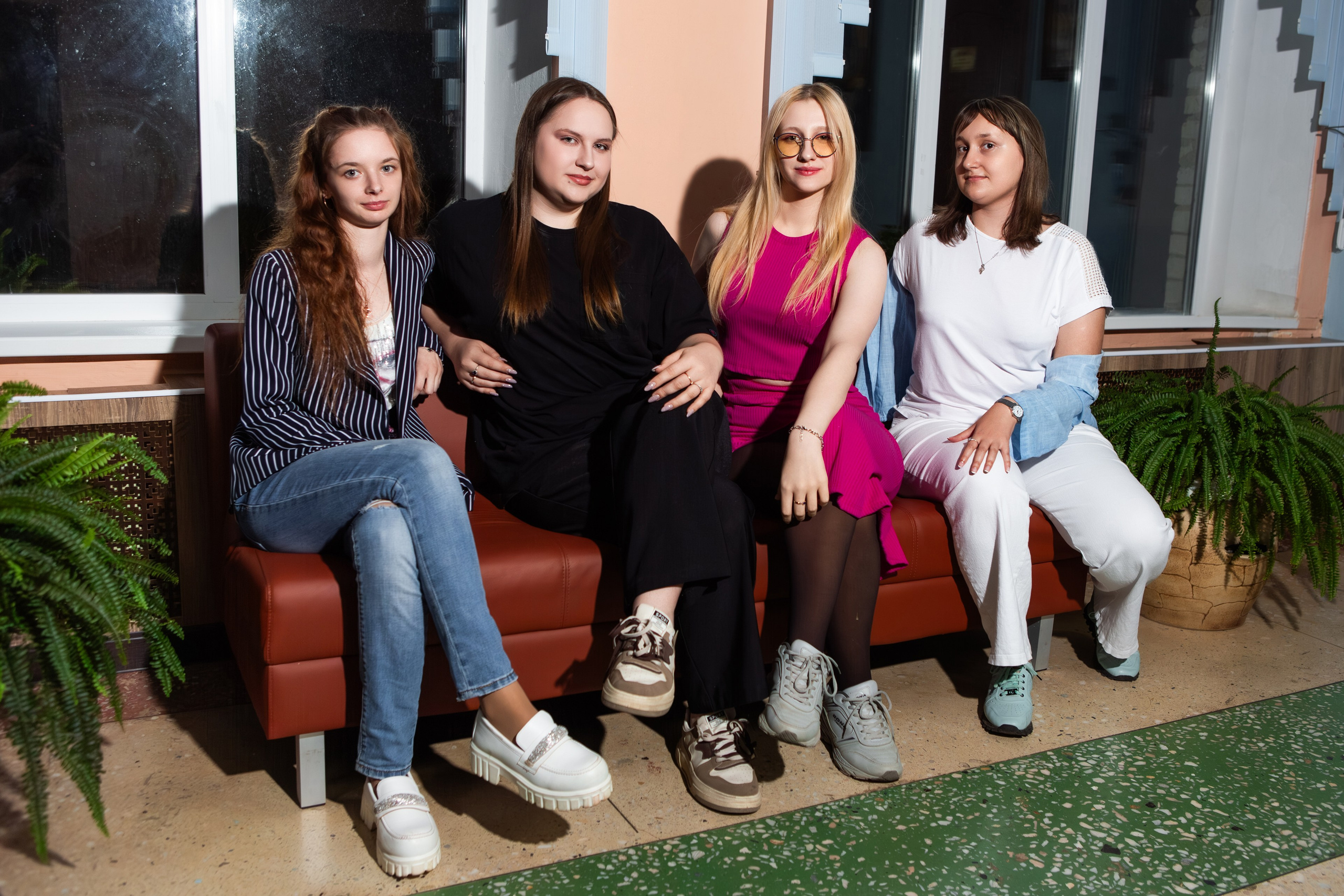 ФОТОСЕССИЯ В ХОЛЛЕ — выпускников ЧППК. ТВОЙ АЛЬБОМ / ТВОИ ПРАВИЛА