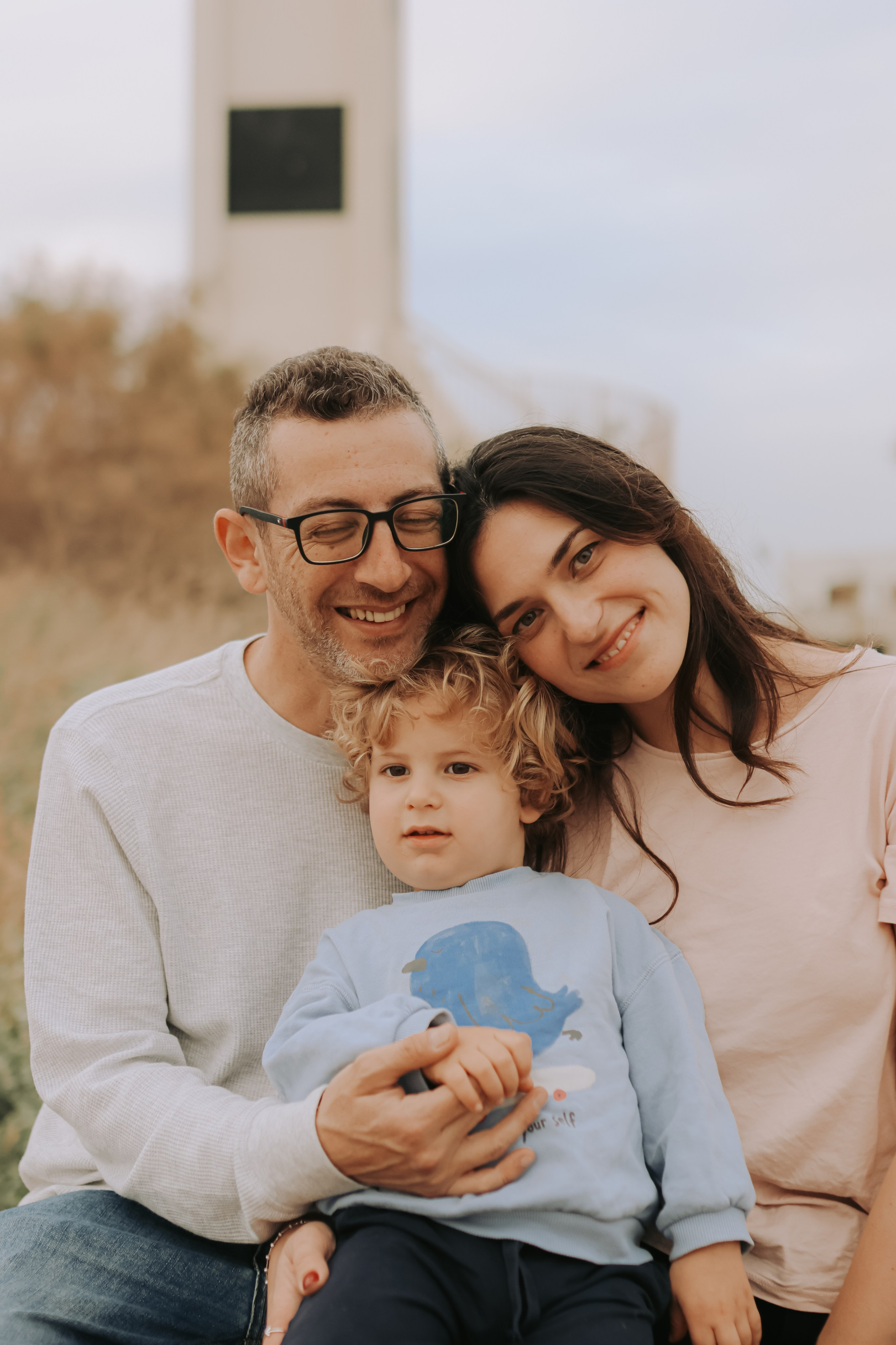 Eithan's family, Tel Aviv | February 2026. Photographer in Israel Alice Milchin