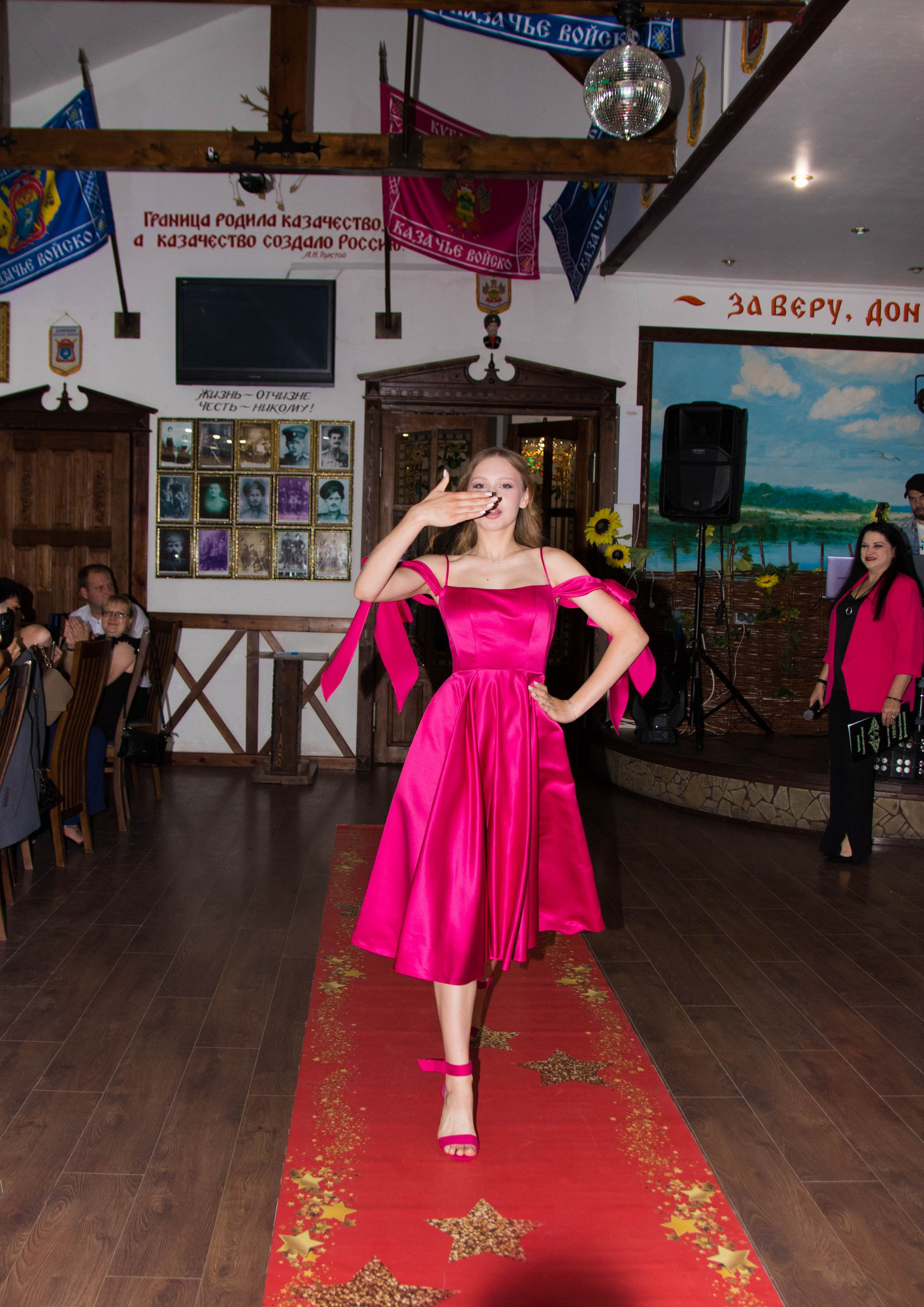 Выпускные. Организатор праздников. Ведущая Марина Гребенникова