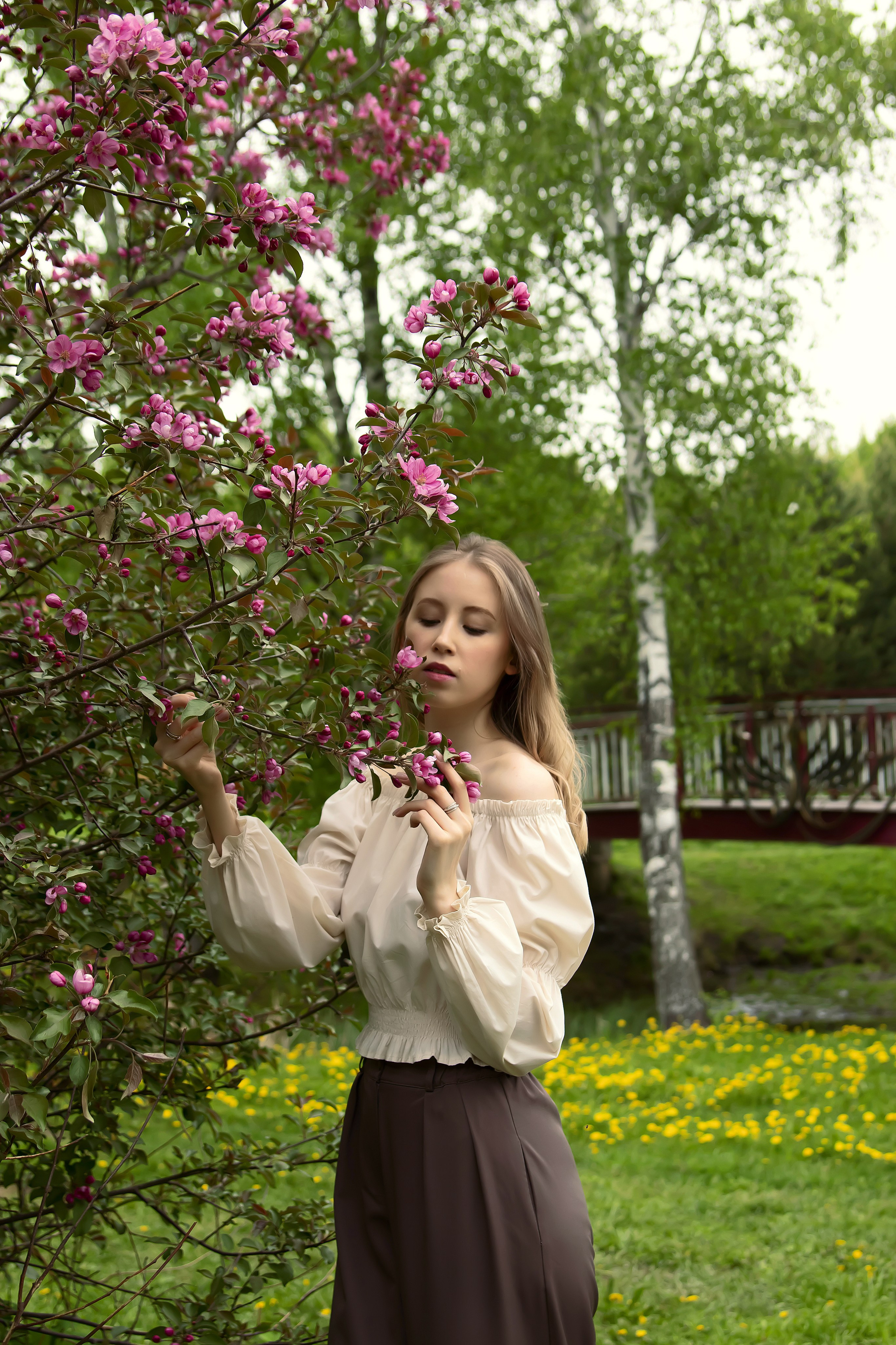 Индивидуальная фотосессия на цветении. Детский и семейный фотограф Кемерово Антонина Семеркова!