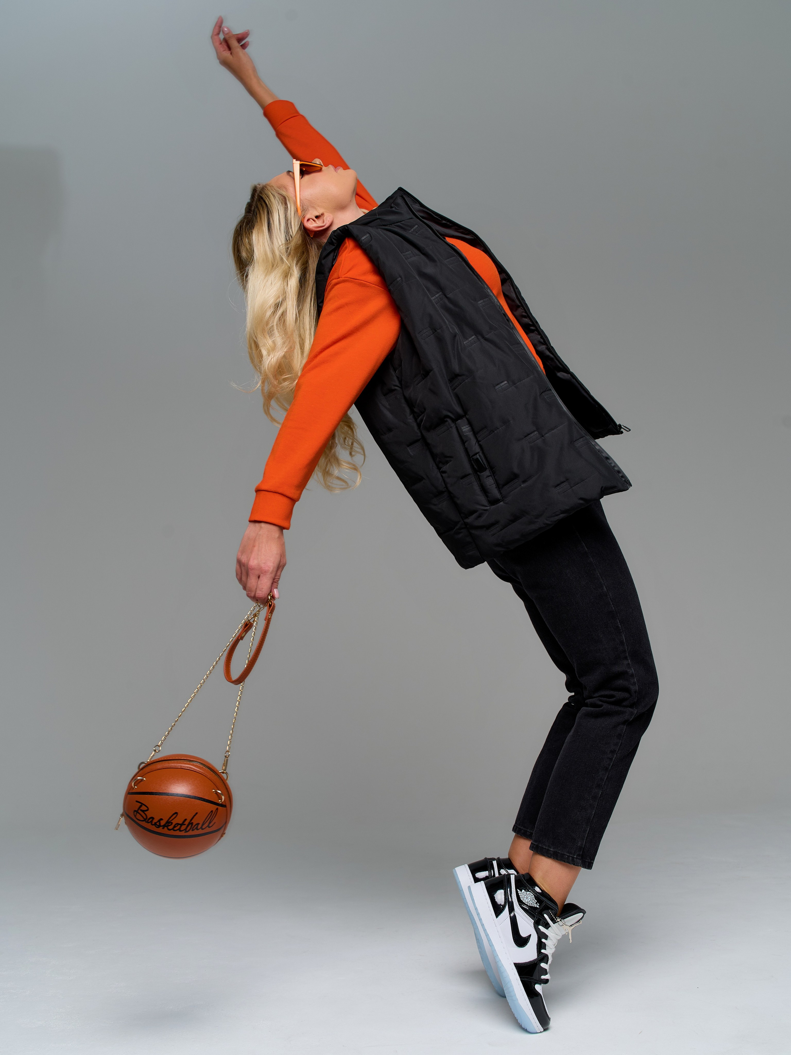 Кроссовки. Фотограф для маркетплейсов в Москве