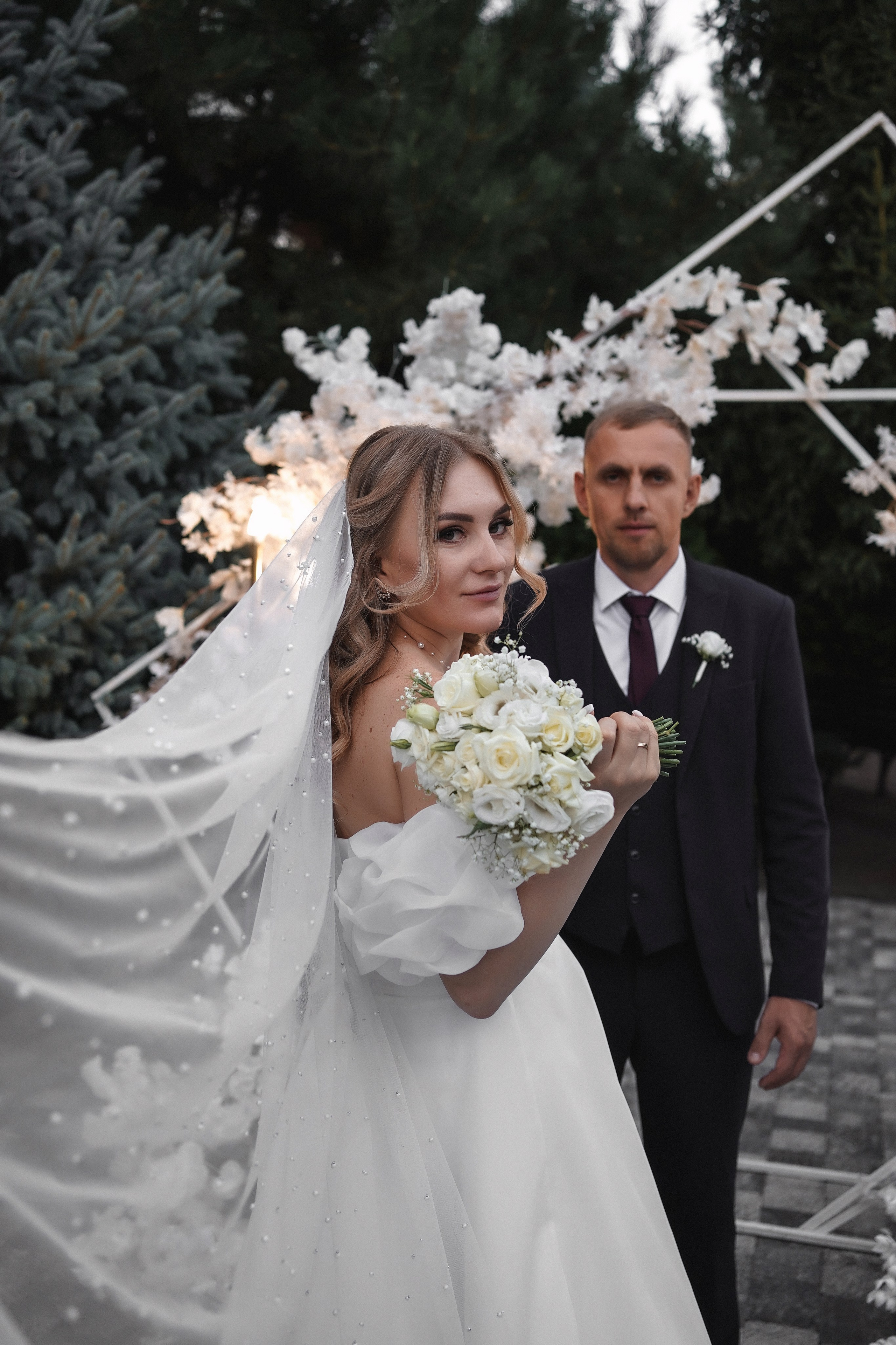 Фотосессия в ресторане Голубое озеро. Фотограф Ростов-на-Дону. Константин и Алёна. Свадебный фотограф в Ростове-на-Дону. Таинство Крещения и Венчания, семейные фотосессии. Алёна Чёботова