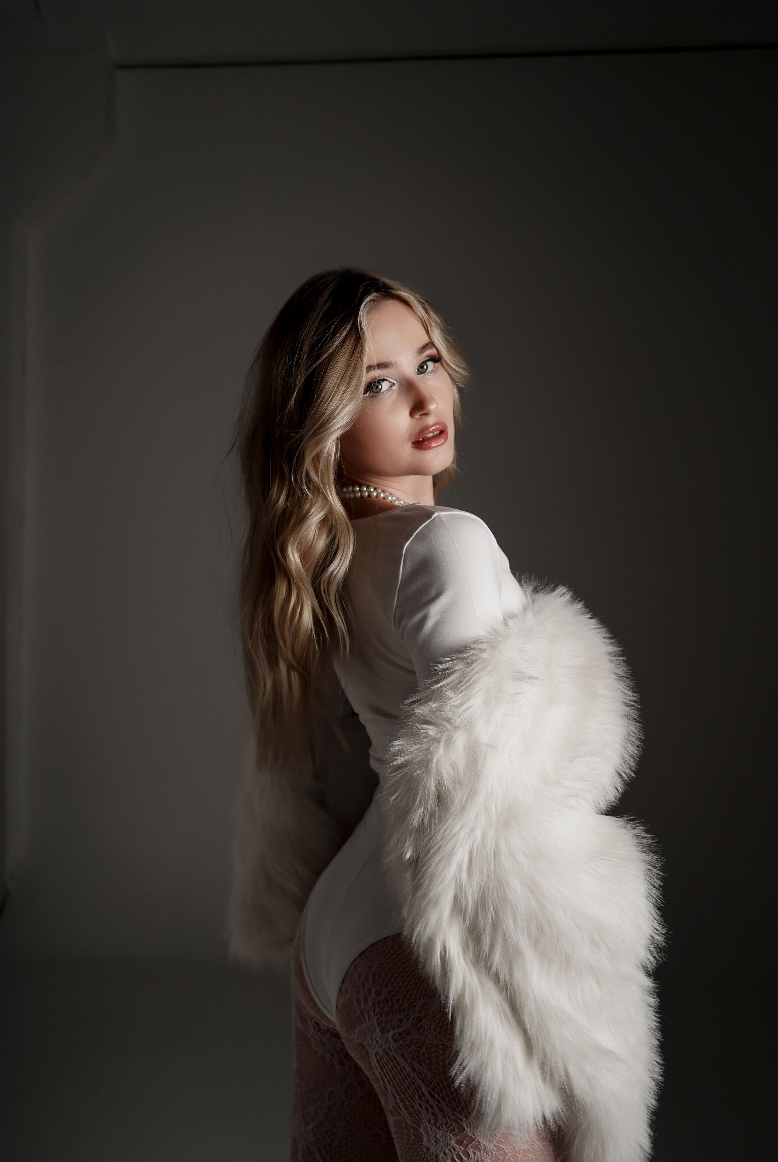 Женский фотограф Ростов-на-Дону. Фотосессия в фотостудии. Анастасия. Свадебный фотограф в Ростове-на-Дону. Таинство Крещения и Венчания, семейные фотосессии. Алёна Чёботова